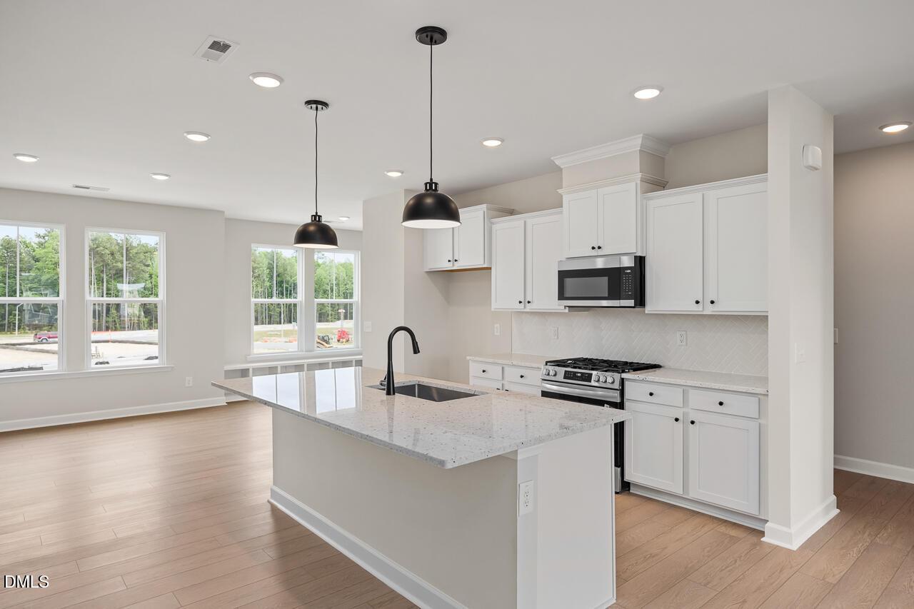Image 9 of Davidson Homes' New Home at 608 Thatch Lane