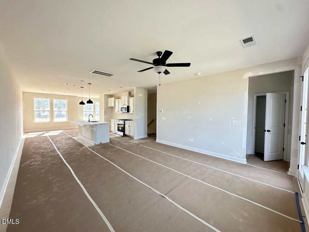 Image 6 of Davidson Homes' New Home at 608 Thatch Lane