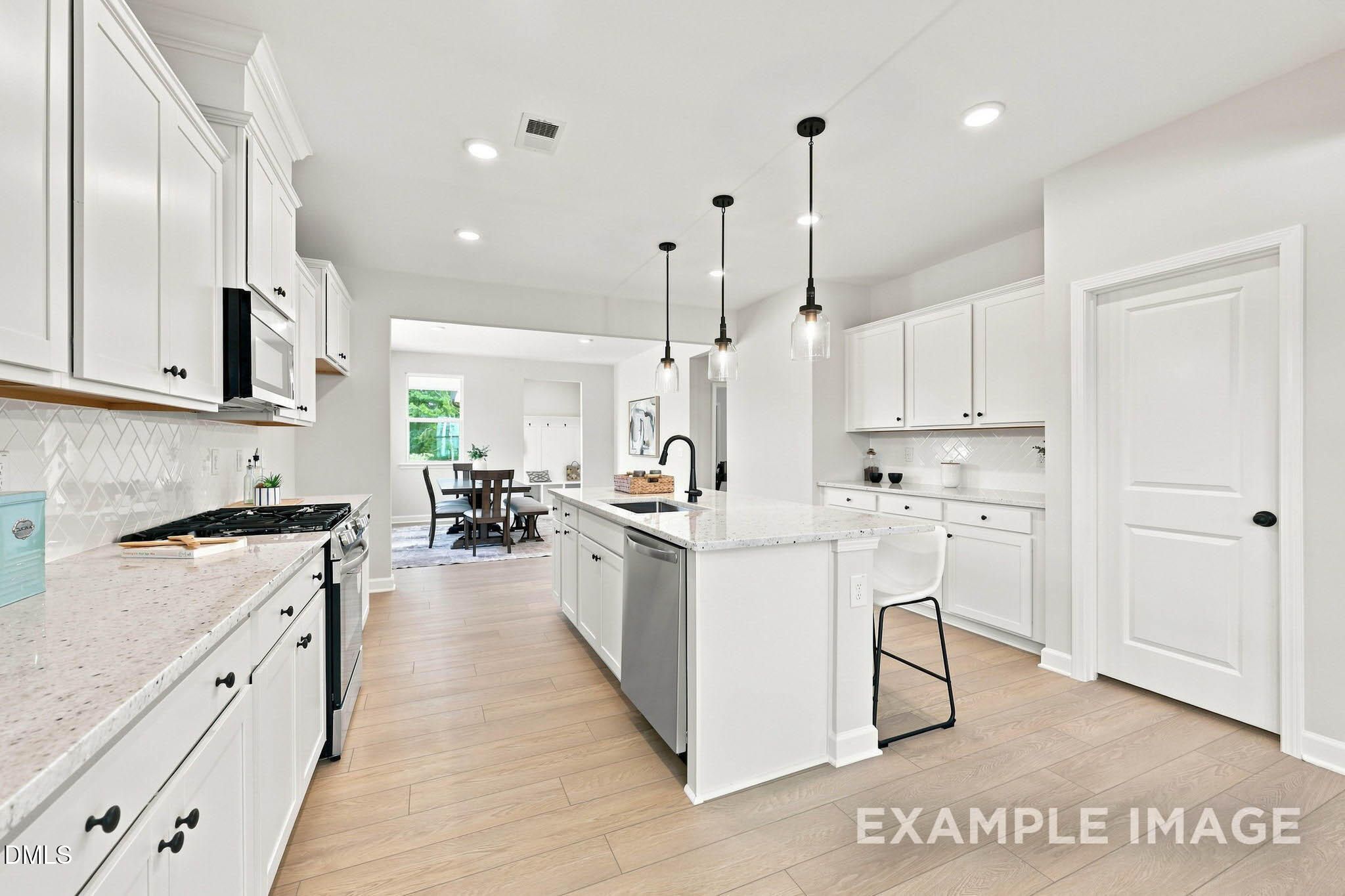 Image 10 of Davidson Homes' New Home at 816 Carpet Grass Avenue