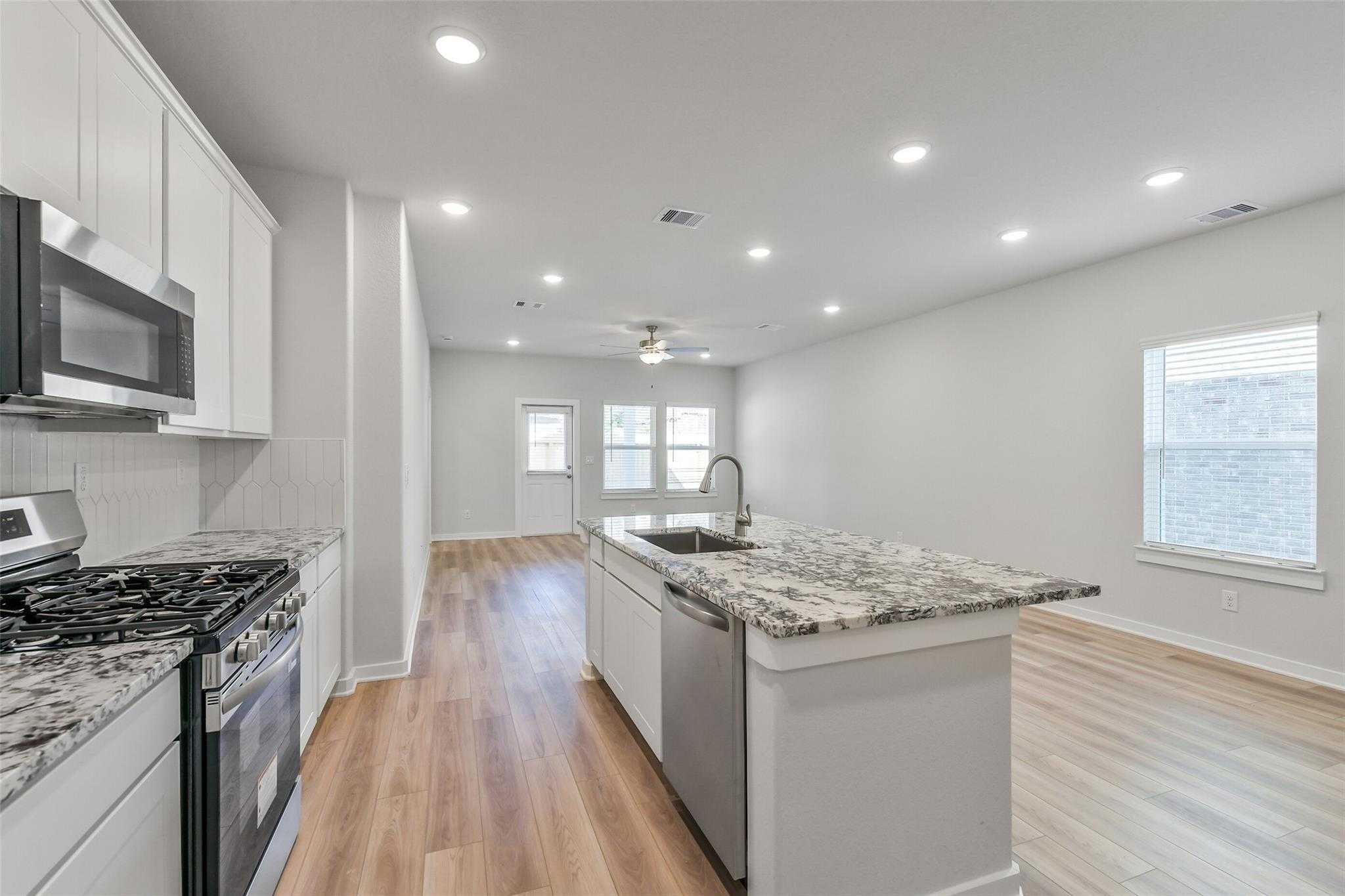 Image 12 of Davidson Homes' New Home at 8546 Blueberry Ash Street