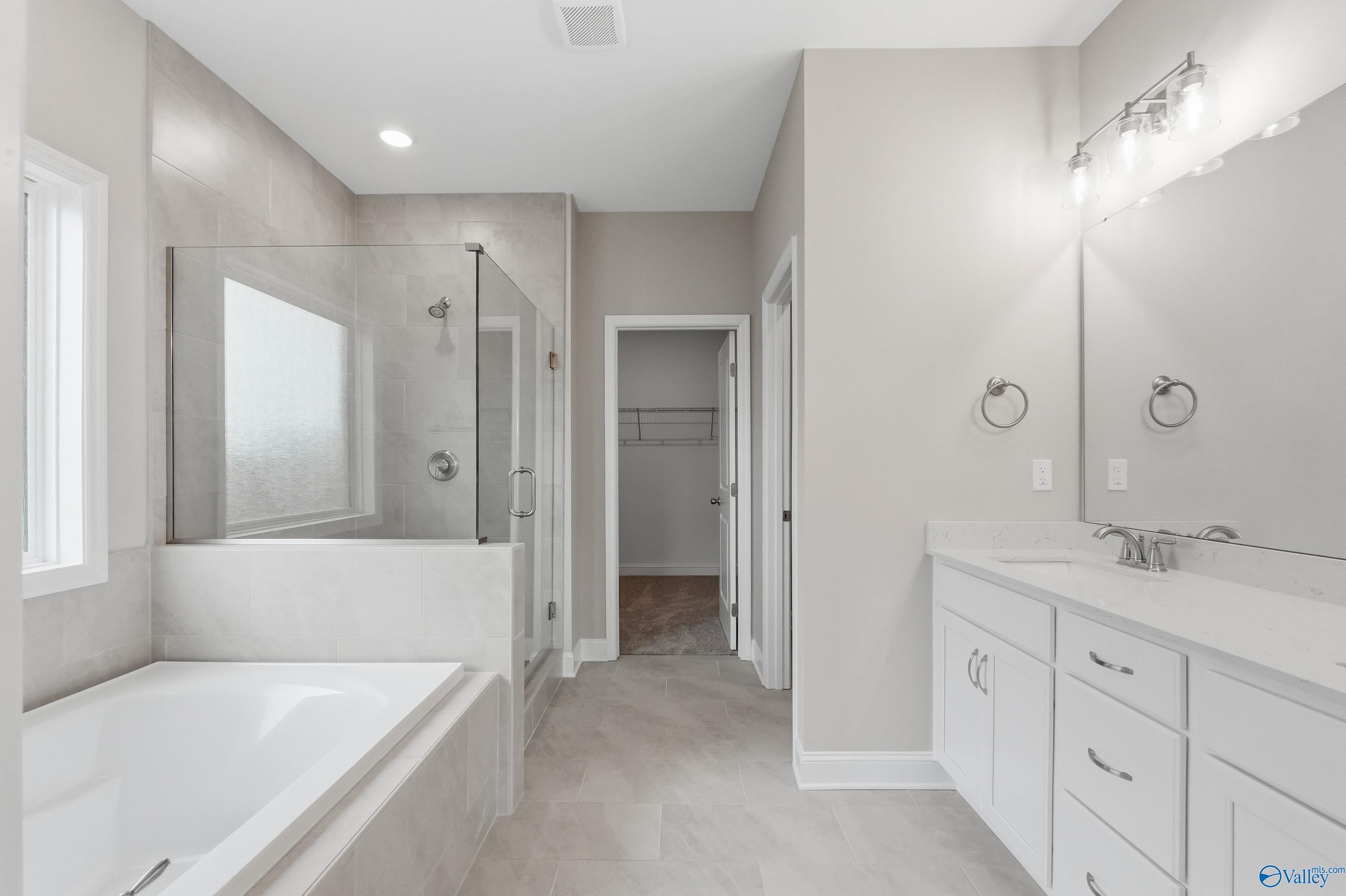 Image 13 of Davidson Homes' New Home at 100 Lucy Lynn Boulevard