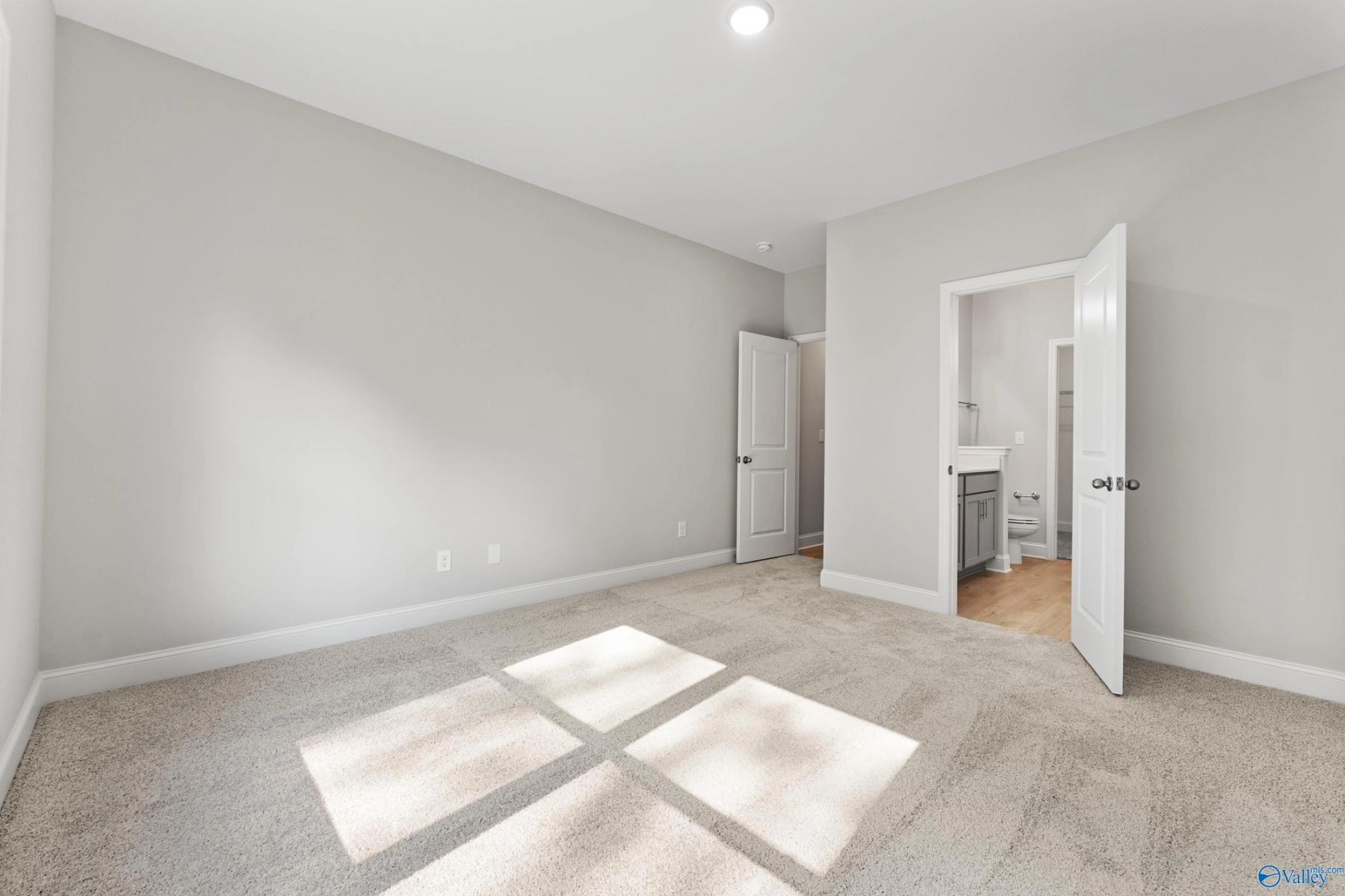 Image 12 of Davidson Homes' New Home at 162 River Pointe Drive
