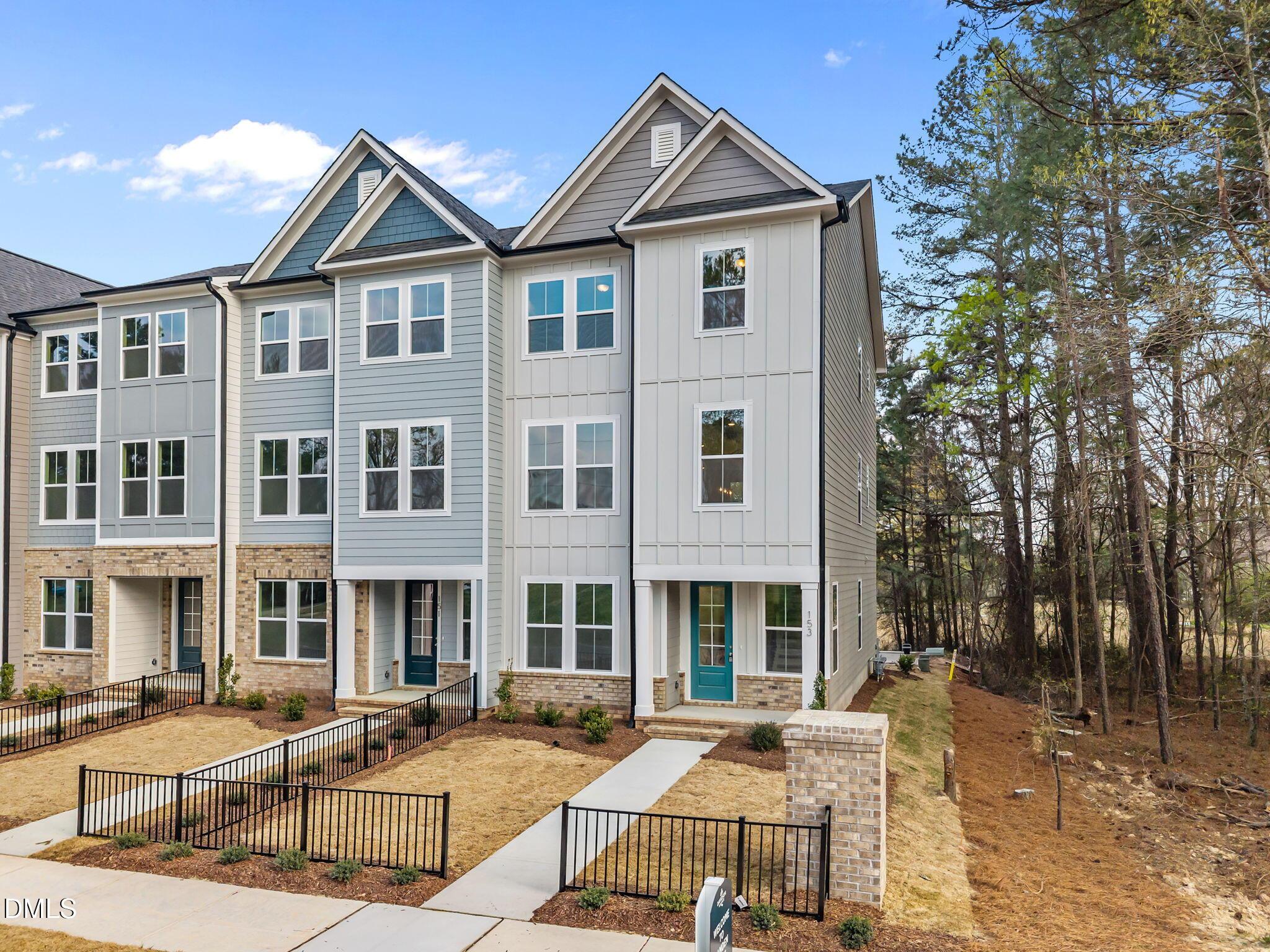 Image 16 of Davidson Homes' New Home at 153 Broadway Street