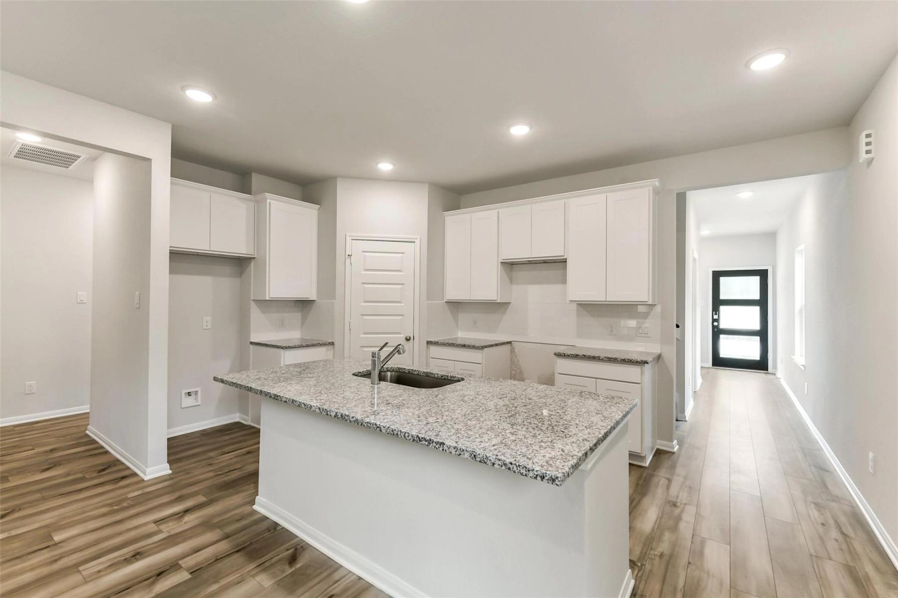 Image 4 of Davidson Homes' New Home at 2105 Caney Creek Lane