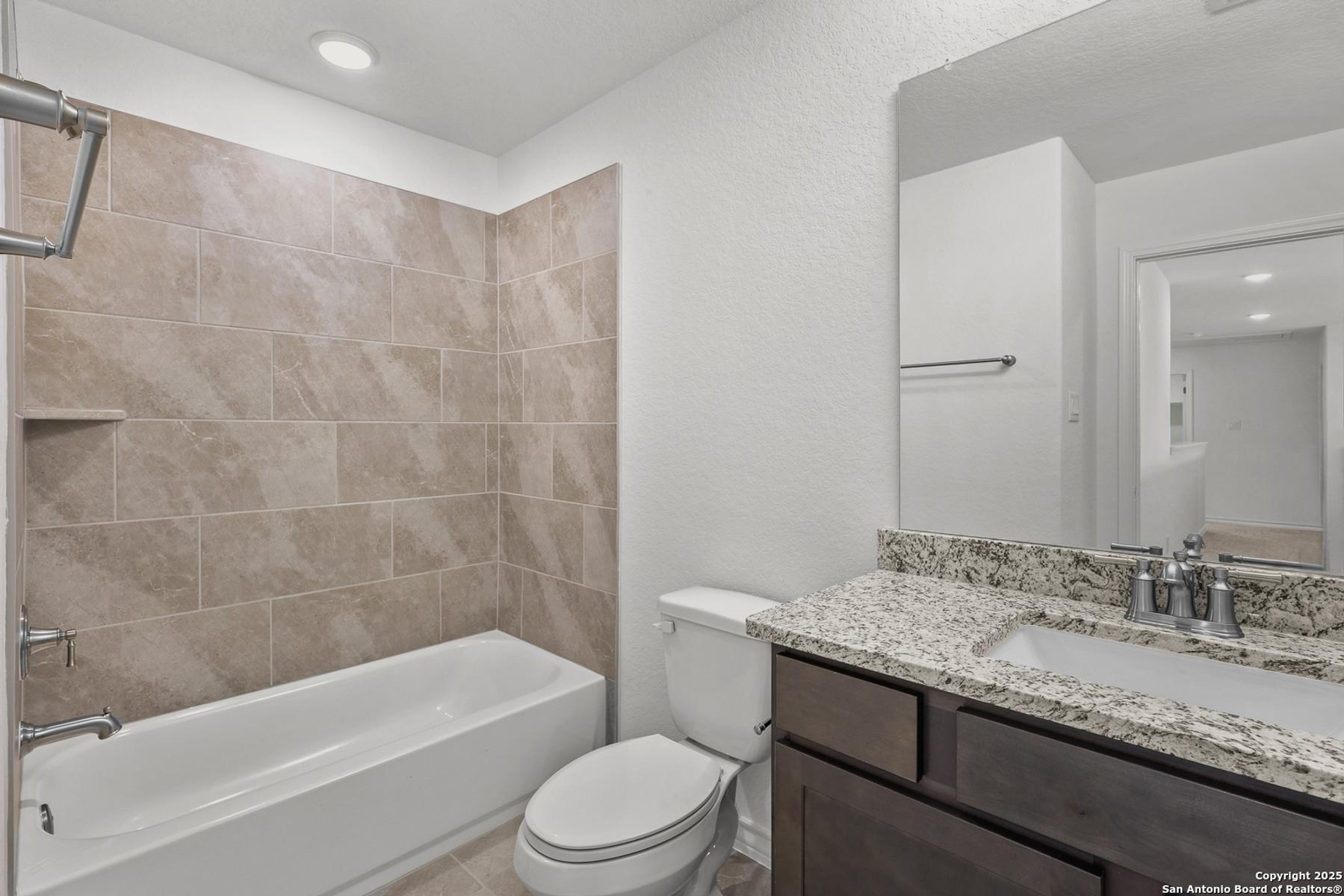 Image 37 of Davidson Homes' New Home at 14474 Costa Leon