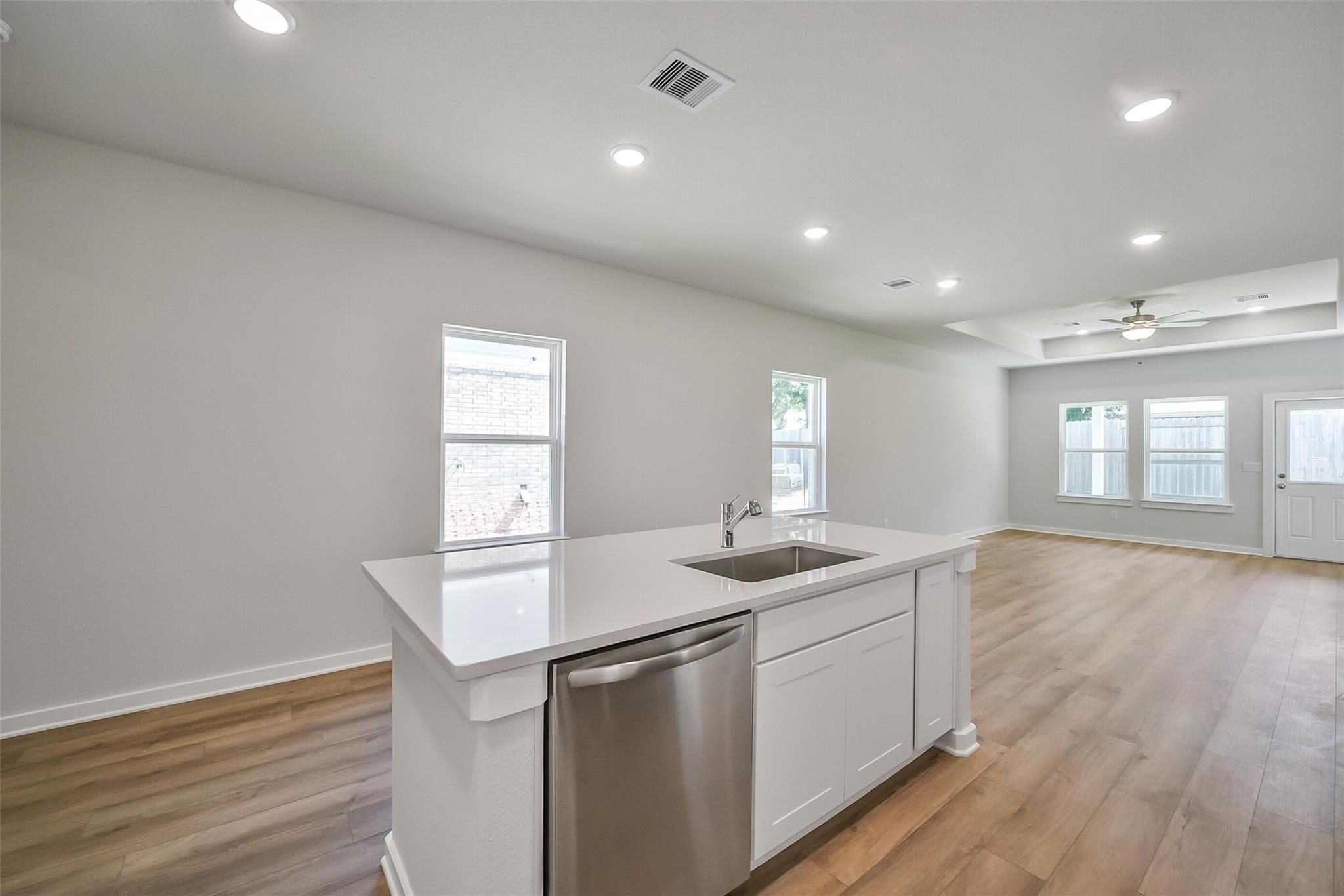 Image 12 of Davidson Homes' New Home at 240 Harlingen Drive