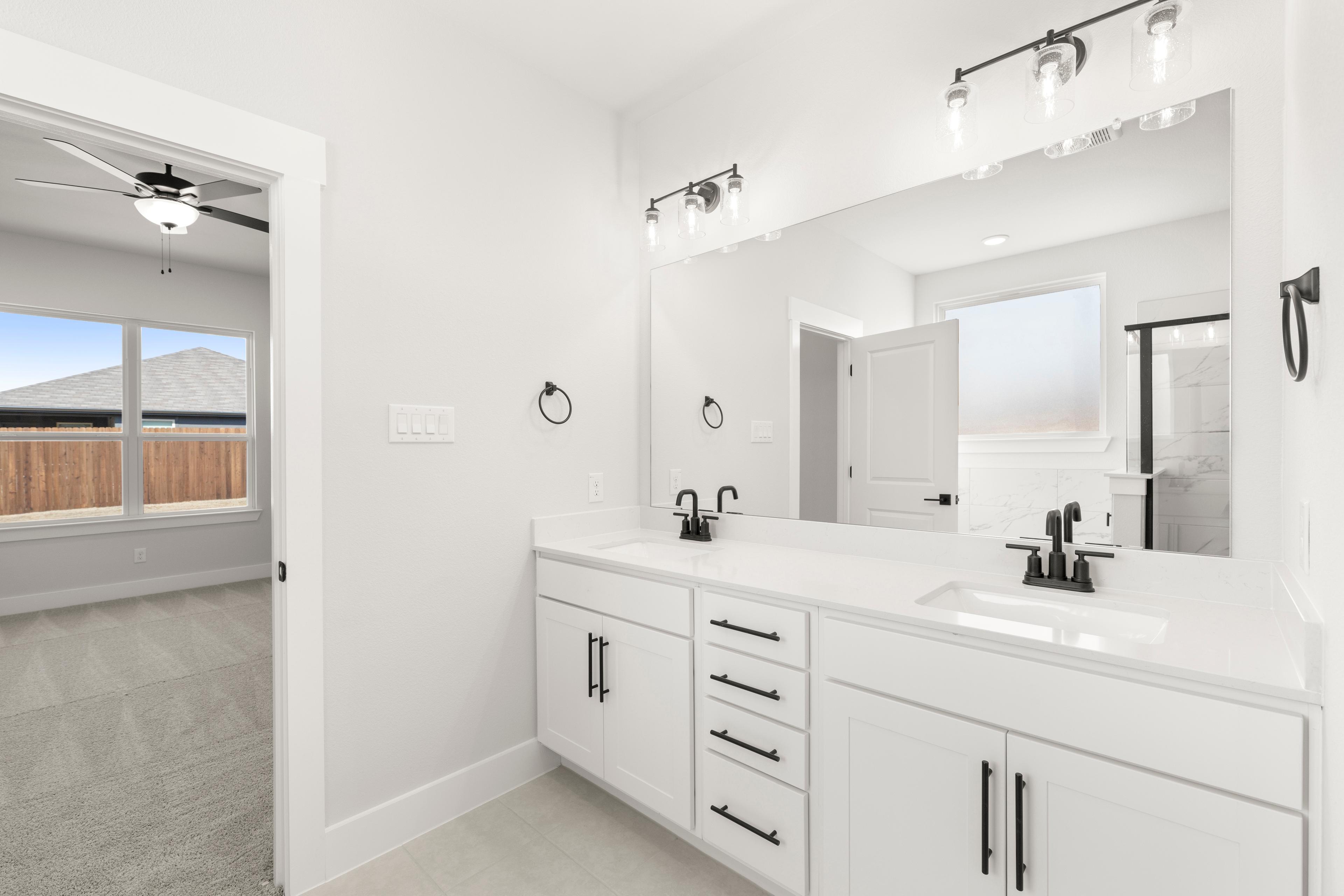 Image 16 of Davidson Homes' New Home at 214 Saddletree Dr