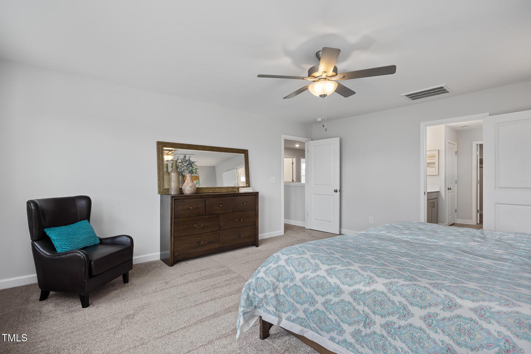 Image 22 of Davidson Homes' New Home at 456 Golden Dragonfly Street
