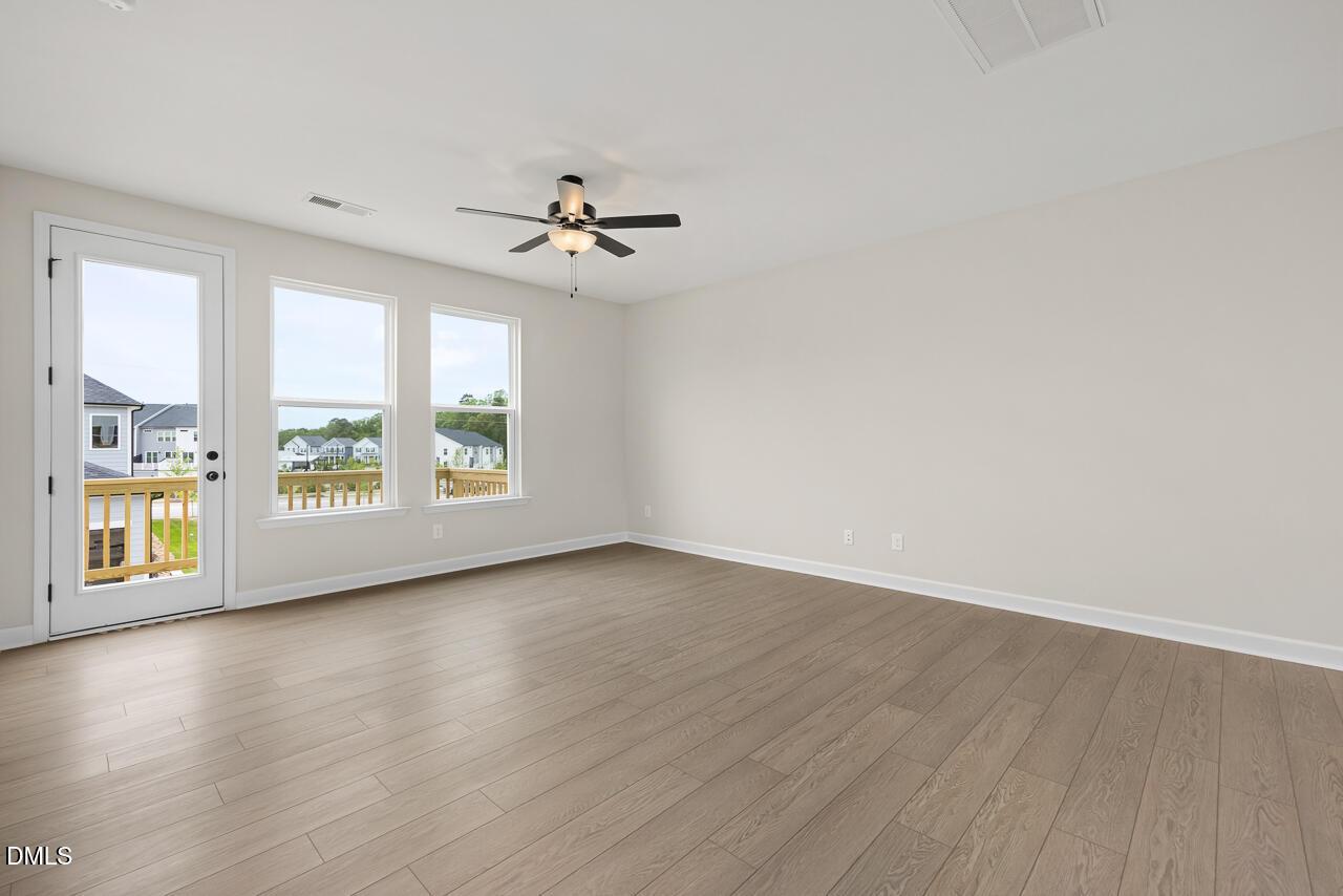 Image 8 of Davidson Homes' New Home at 608 Thatch Lane