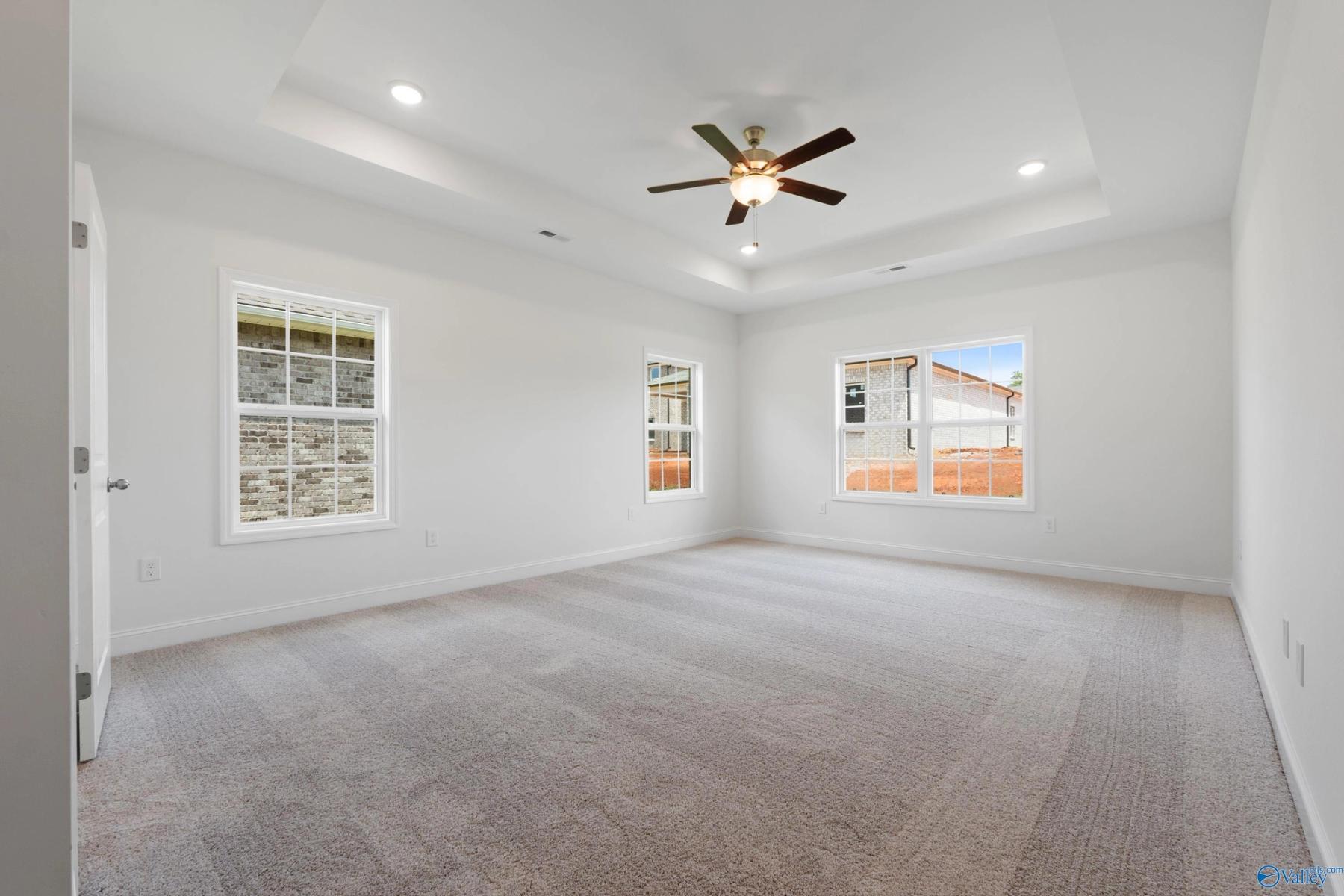 Image 15 of Davidson Homes' New Home at 213 Kendall Farms Boulevard
