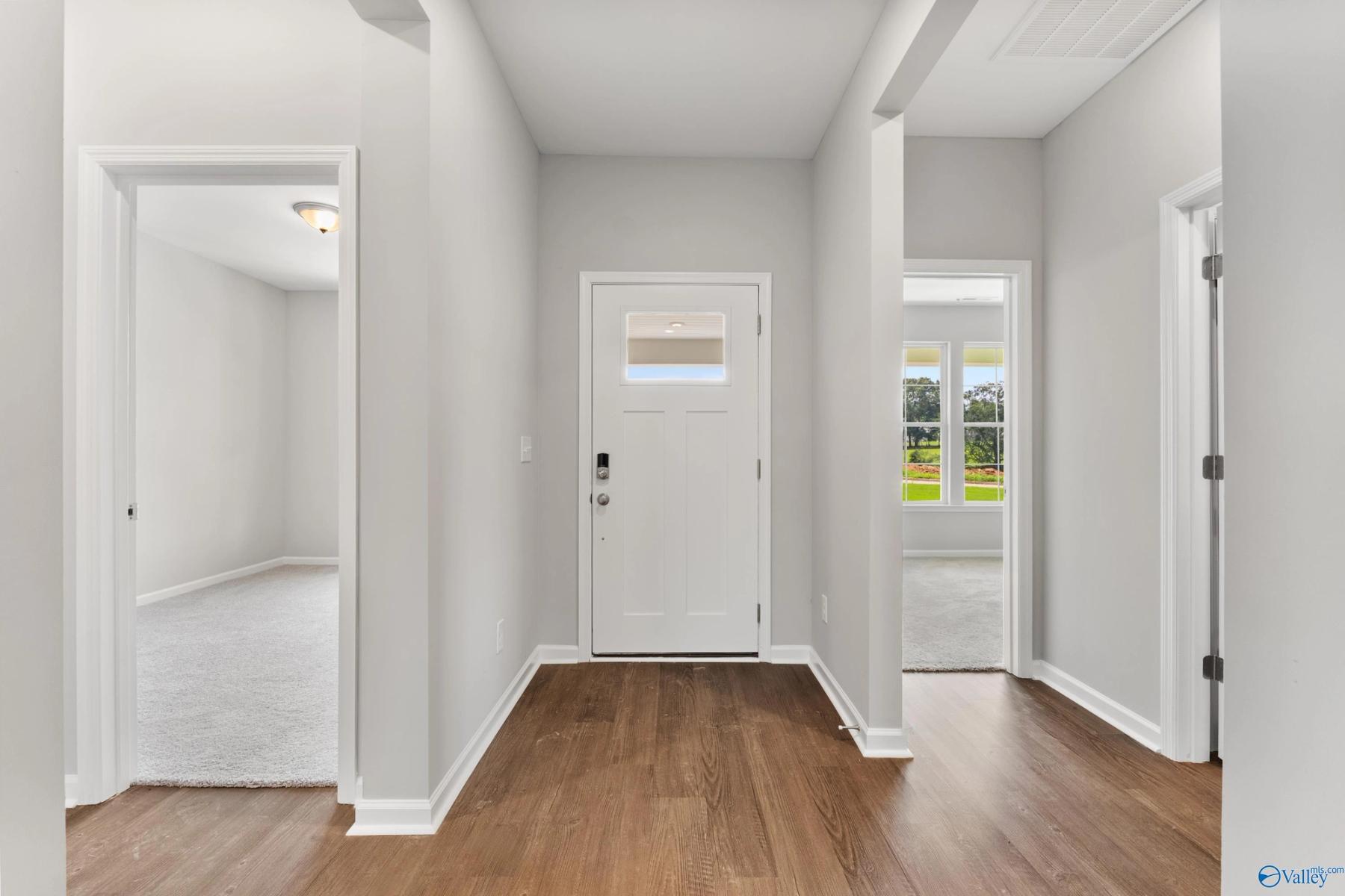 Image 4 of Davidson Homes' New Home at 207 Applewood Court
