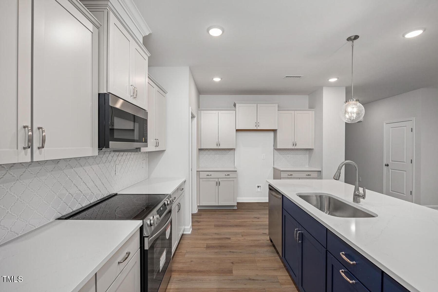 Image 6 of Davidson Homes' New Home at 399 Old Fashioned Way