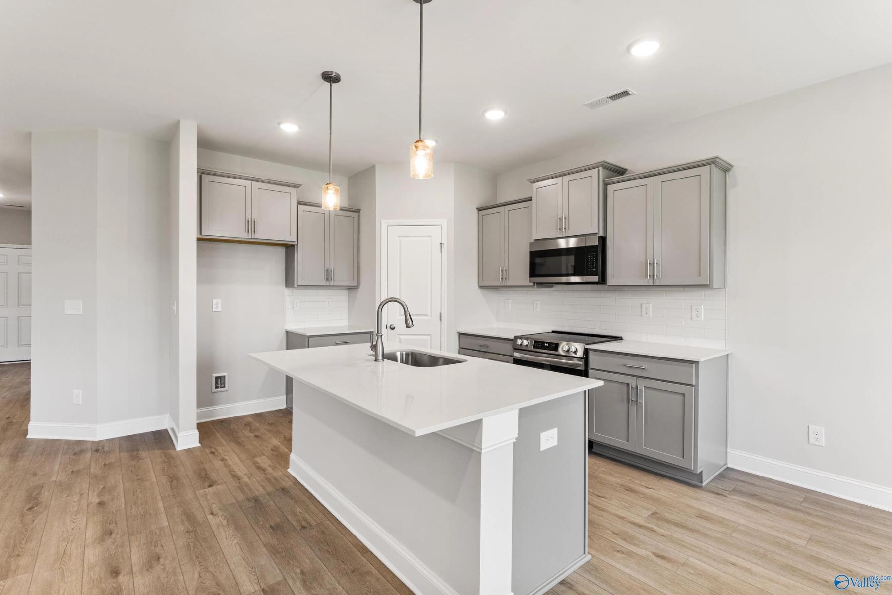 Image 5 of Davidson Homes' New Home at 307 Keller Drive