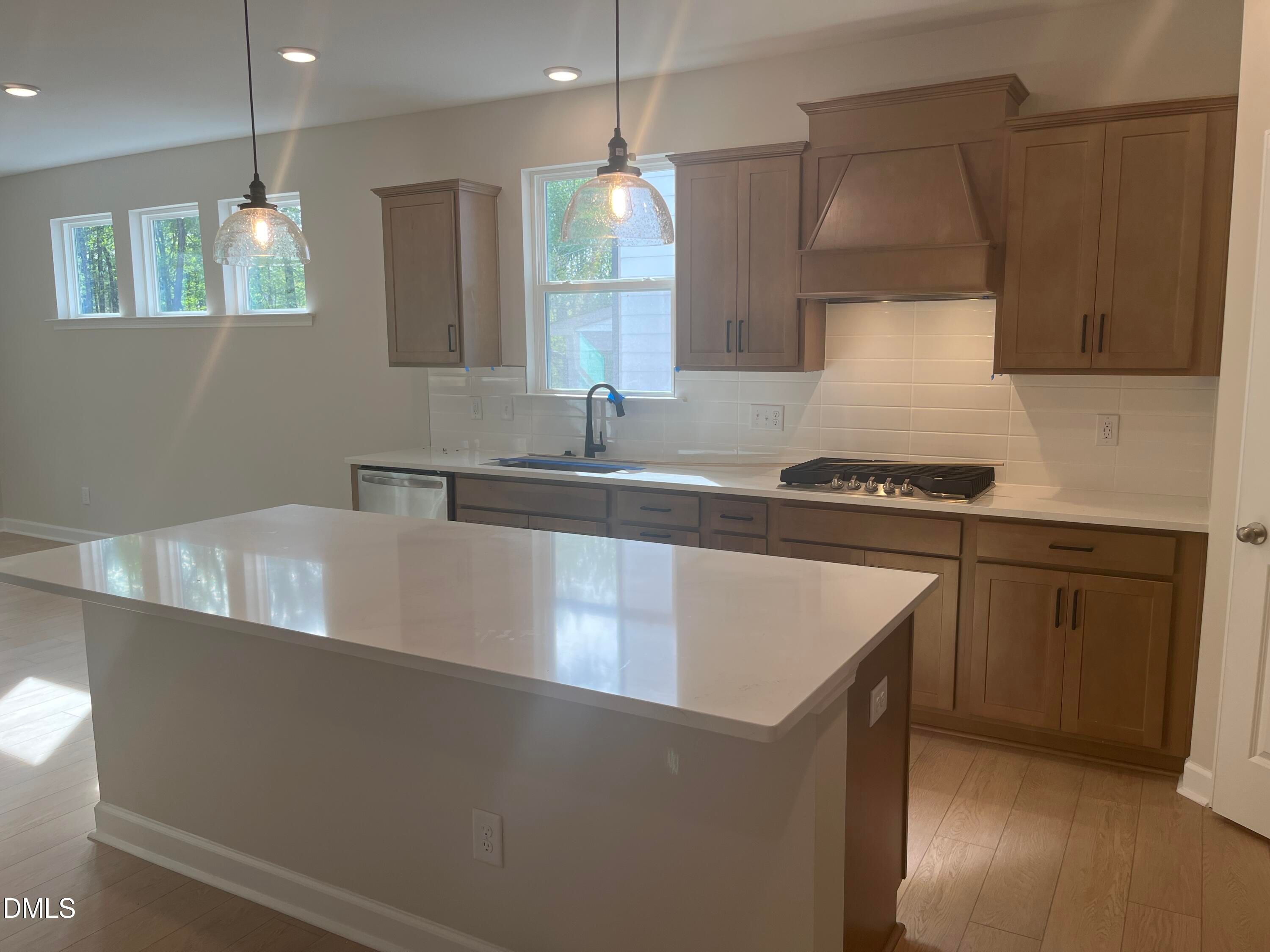 Image 7 of Davidson Homes' New Home at 428 Golden Dragonfly Street