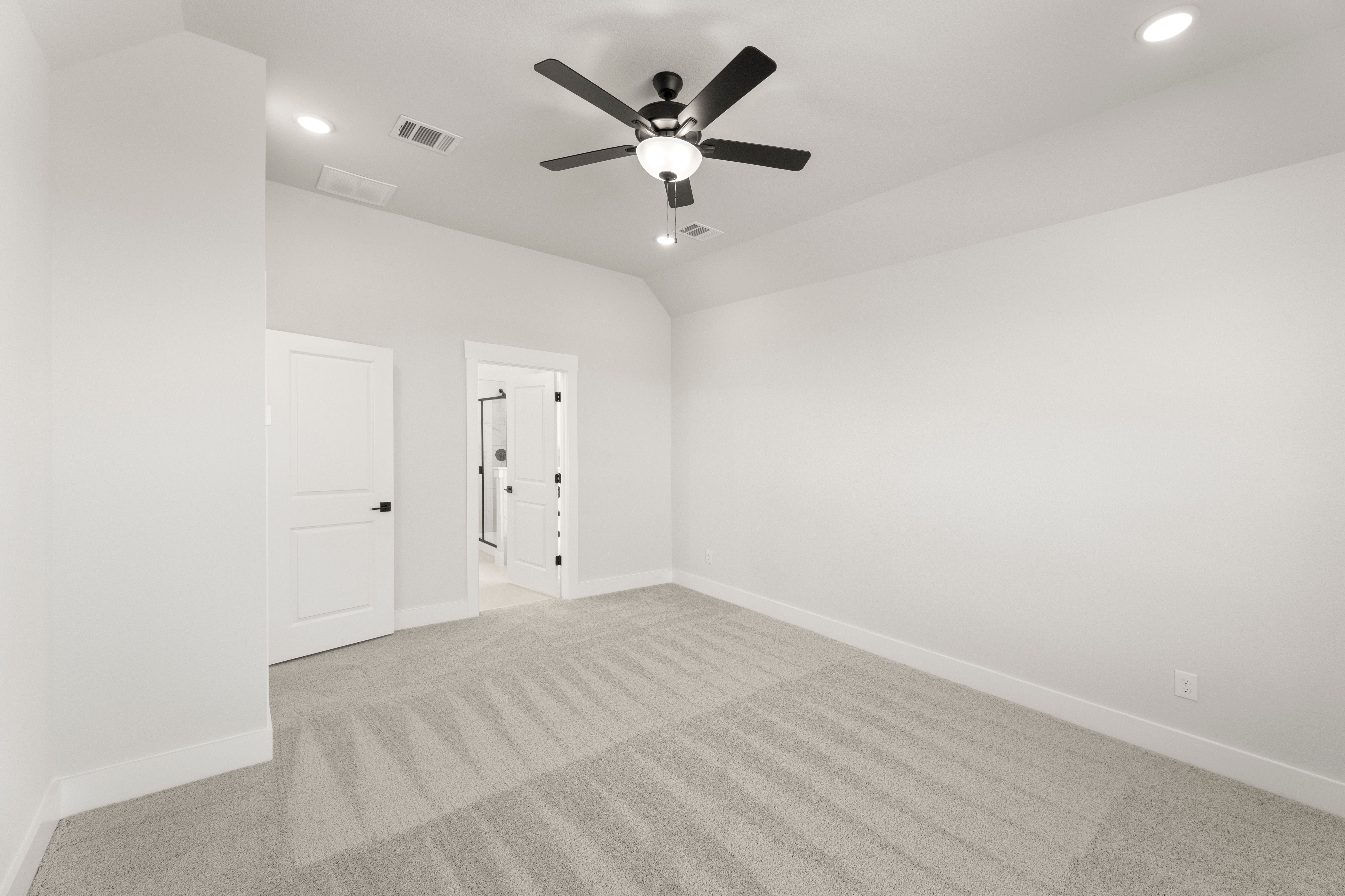 Image 13 of Davidson Homes' New Home at 214 Saddletree Dr