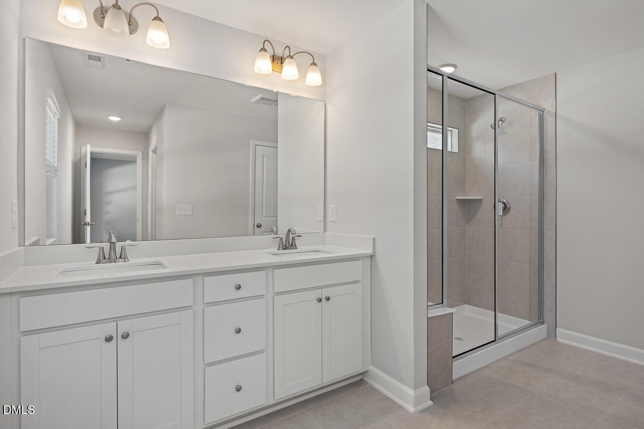 Image 15 of Davidson Homes' New Home at 276 Gregory Village Drive