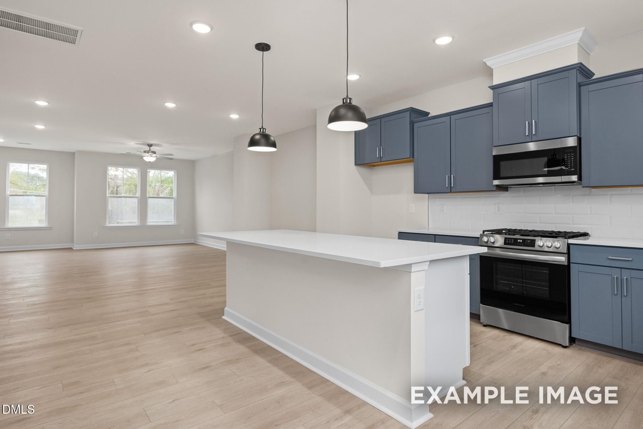 Image 8 of Davidson Homes' New Home at 403 Bahia Drive