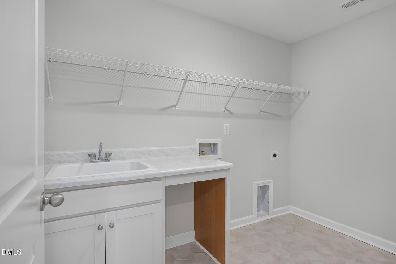 Image 9 of Davidson Homes' New Home at 331 Queensferry Lane