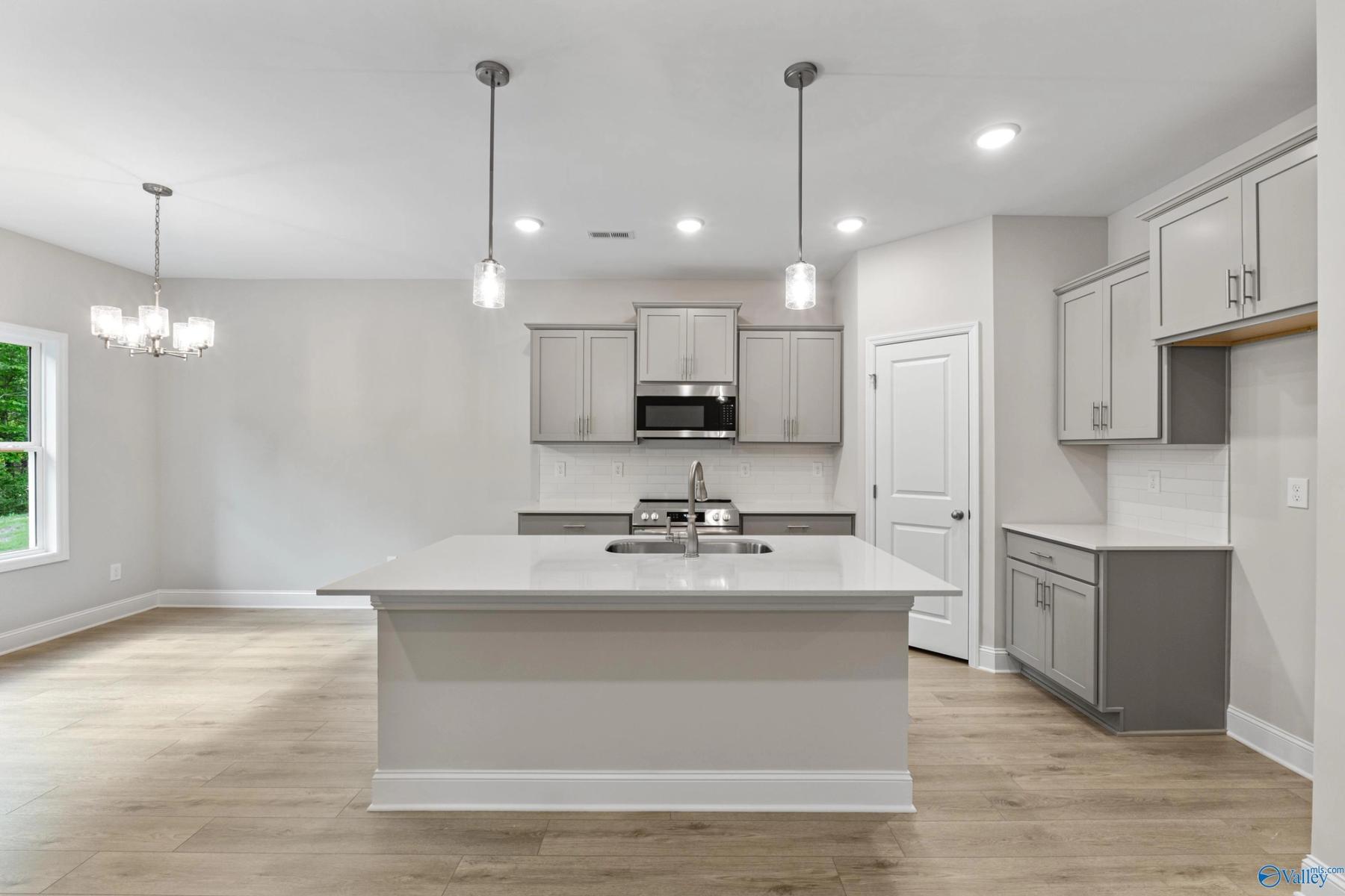 Image 7 of Davidson Homes' New Home at 162 River Pointe Drive