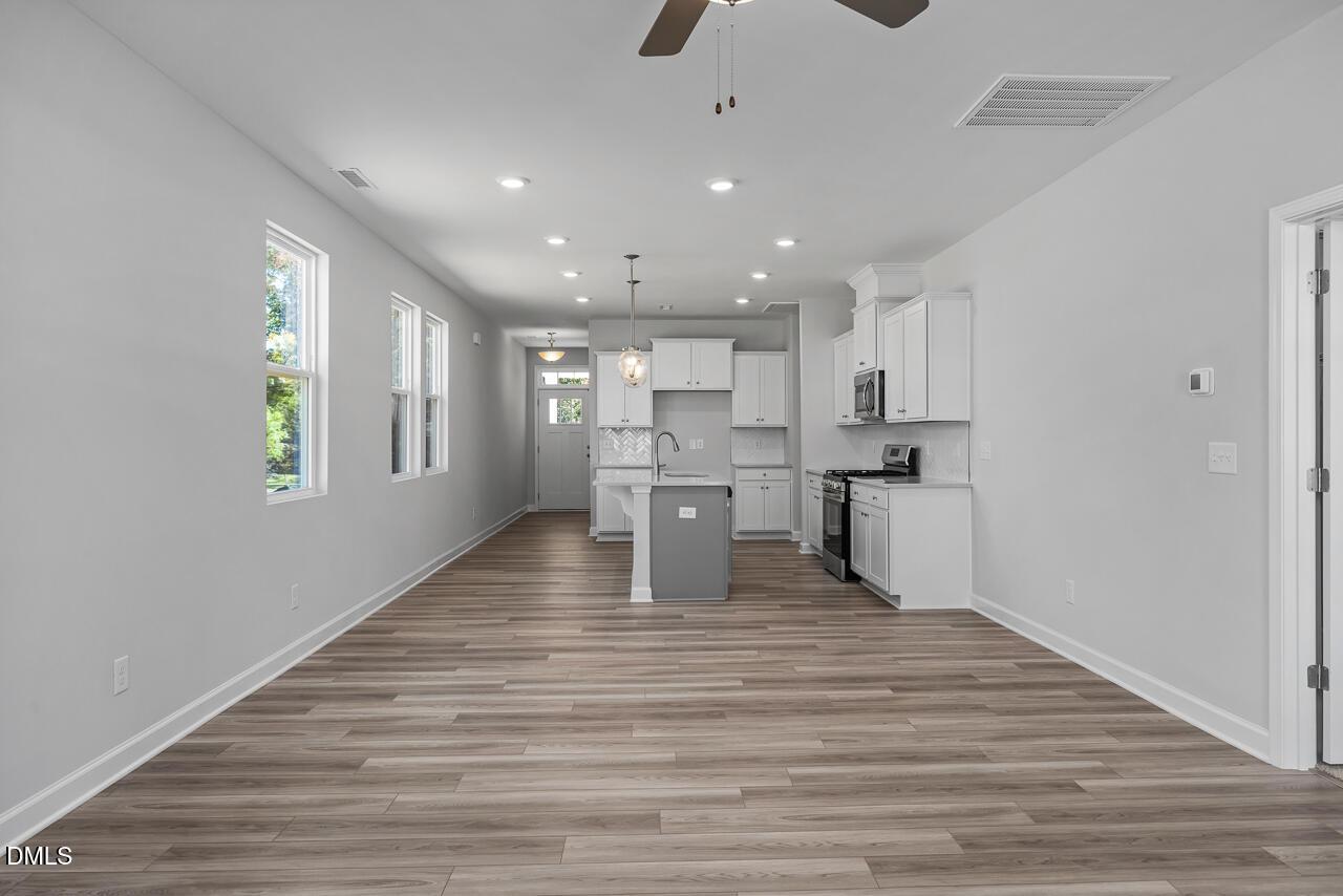Image 7 of Davidson Homes' New Home at 314 Gregory Village Drive