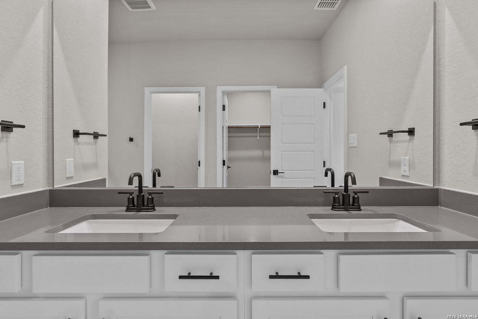 Image 19 of Davidson Homes' New Home at 10502 Briceway Fall
