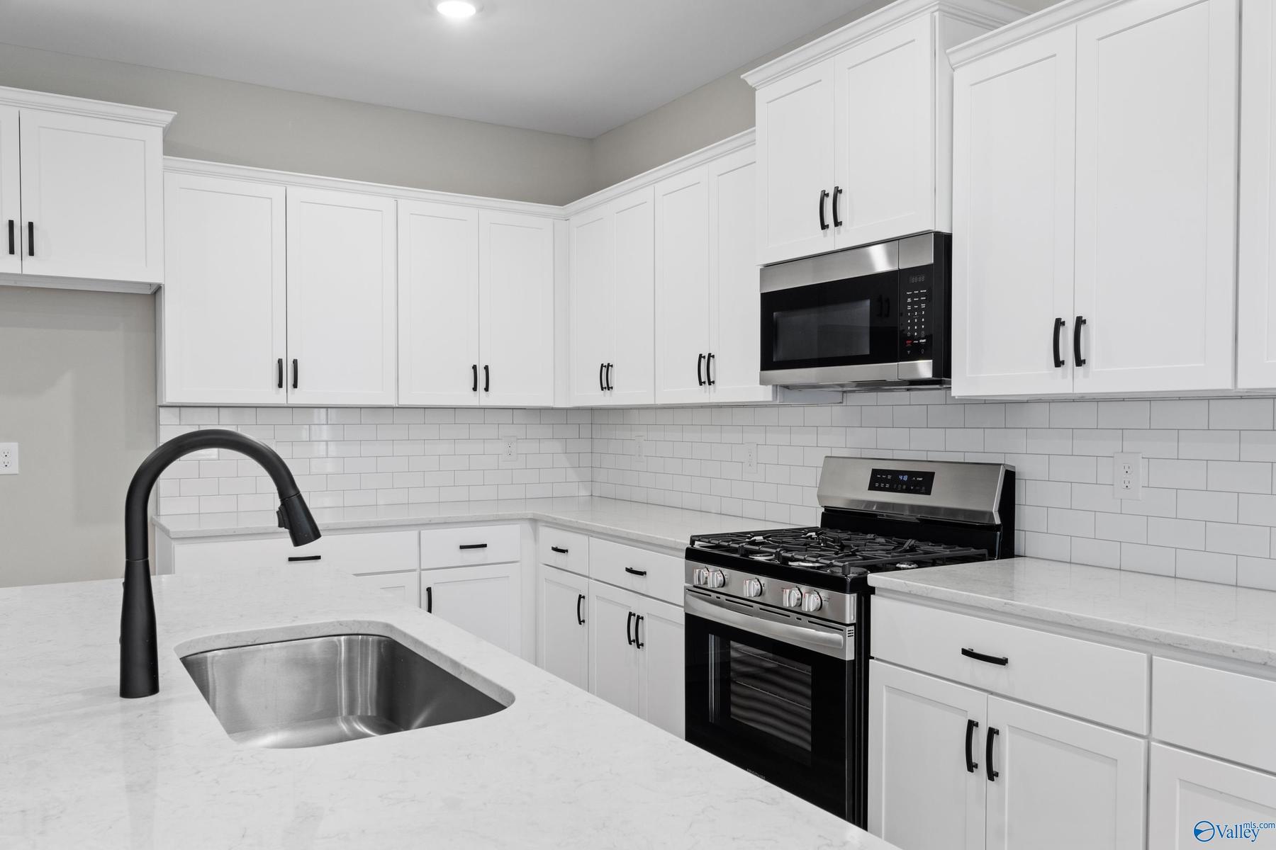 Image 15 of Davidson Homes' New Home at 166 Hidden River Drive