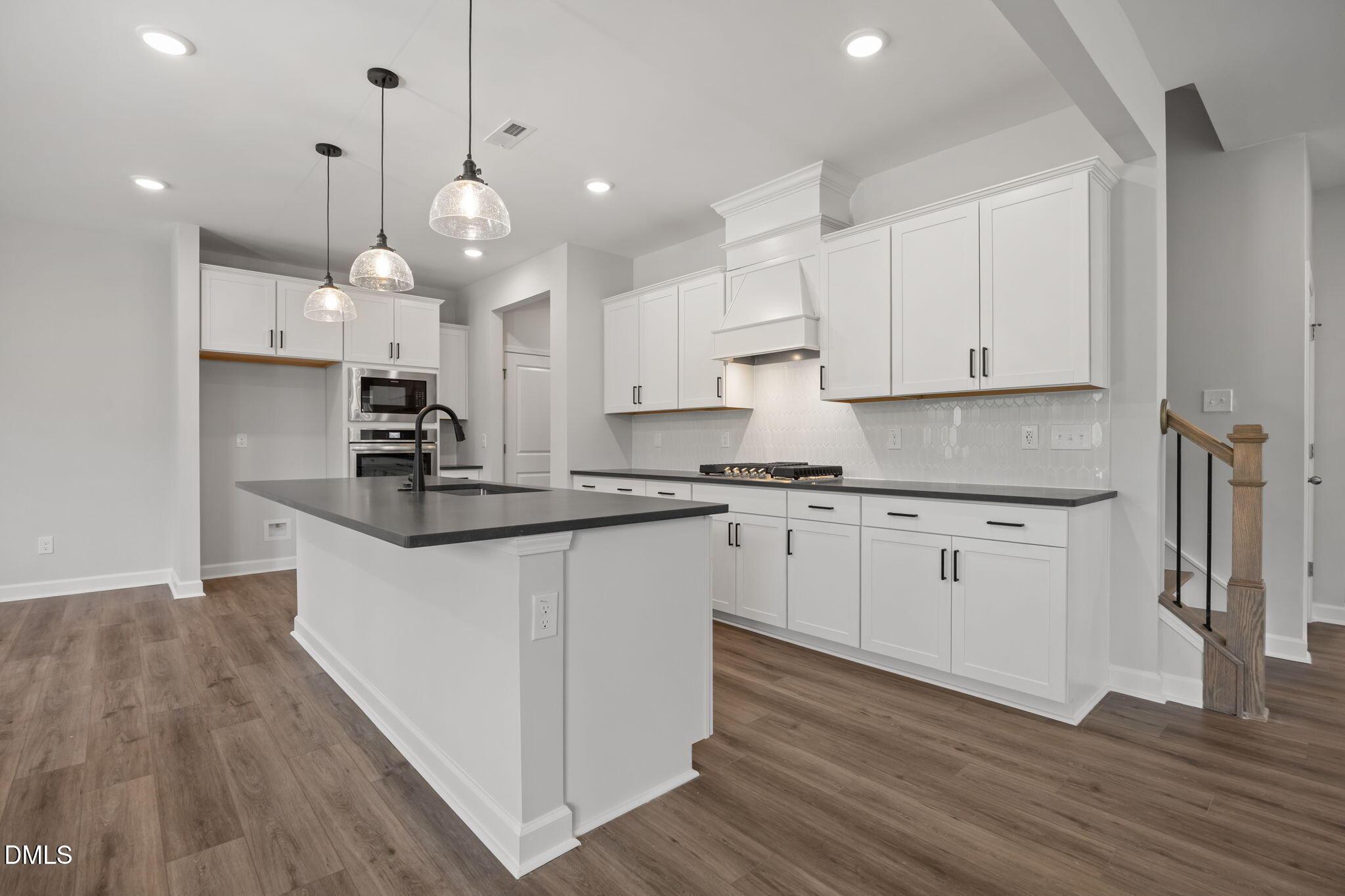 Image 5 of Davidson Homes' New Home at 909 Diana Victoria Court