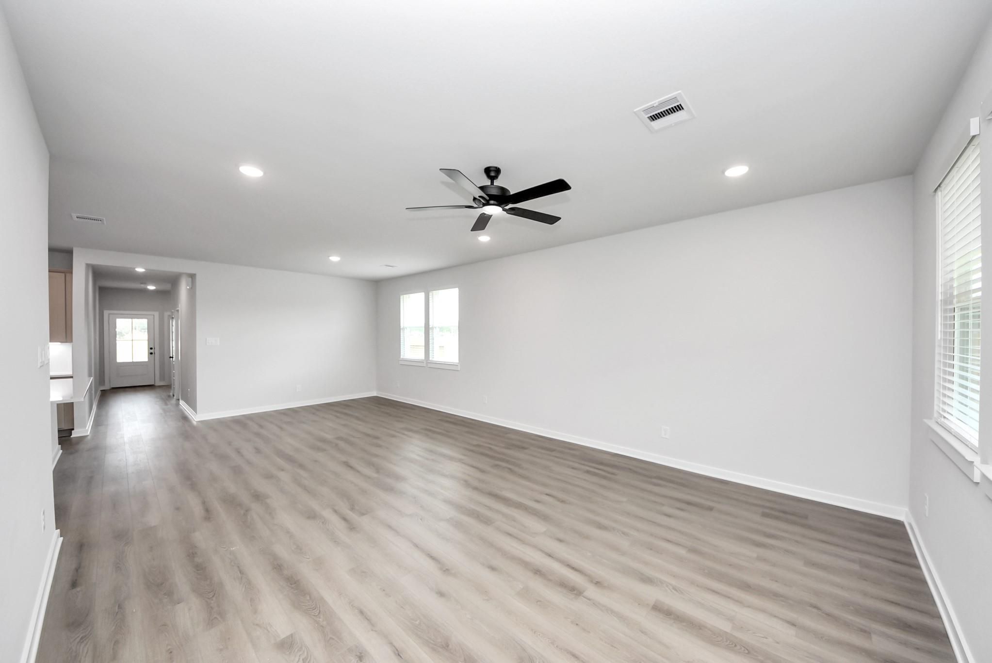 Image 24 of Davidson Homes' New Home at 247 Southern Sound Drive