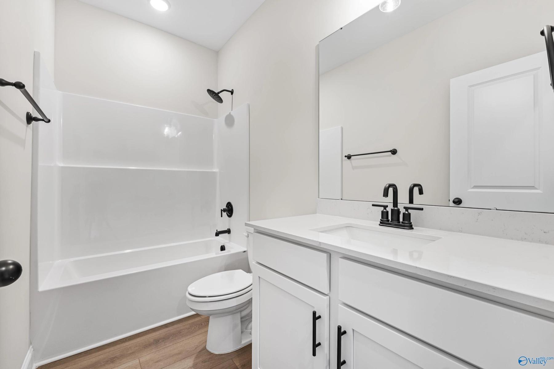 Image 12 of Davidson Homes' New Home at 305 Keller Drive