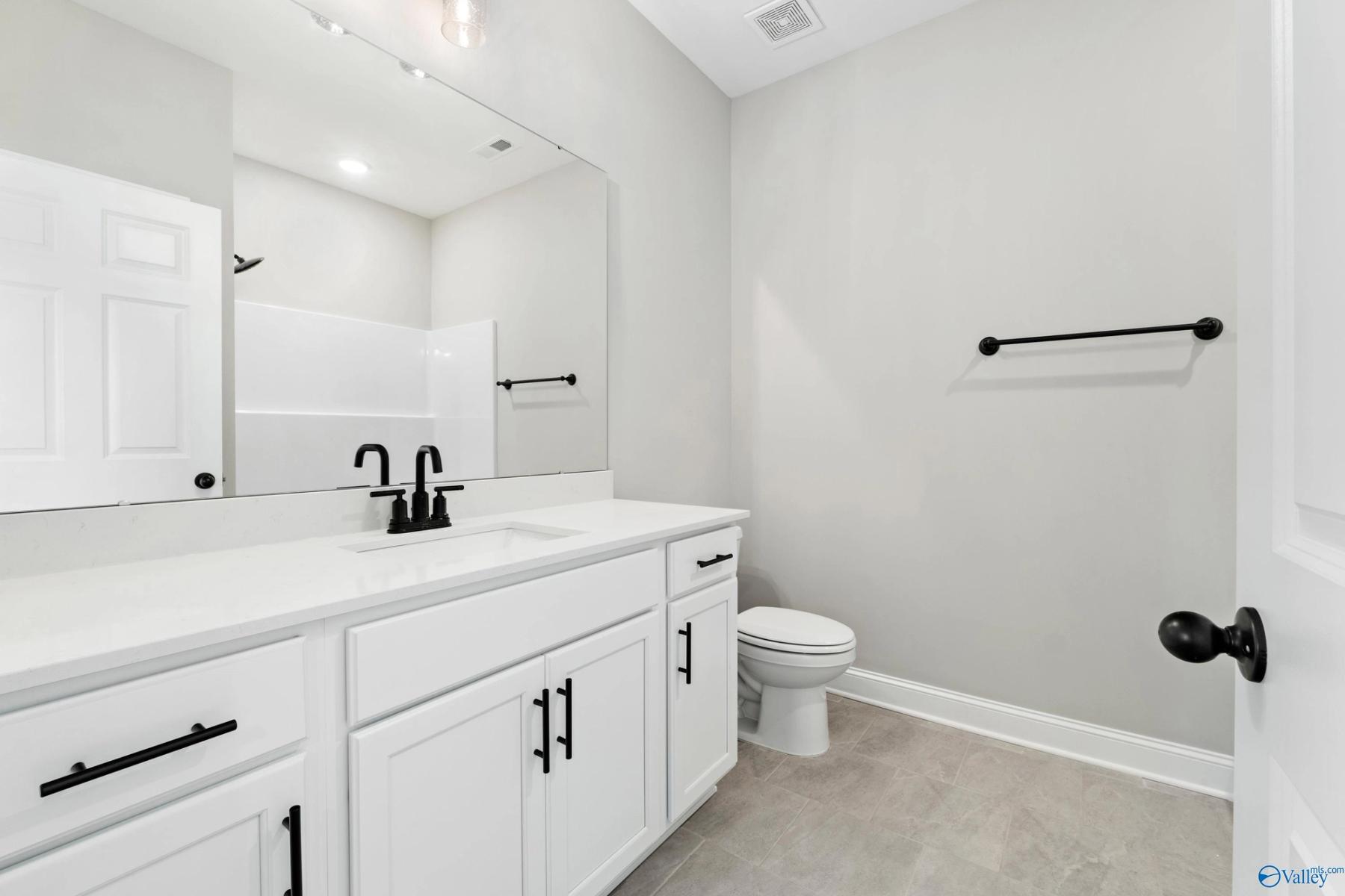 Image 12 of Davidson Homes' New Home at 107 Summer Creek Drive