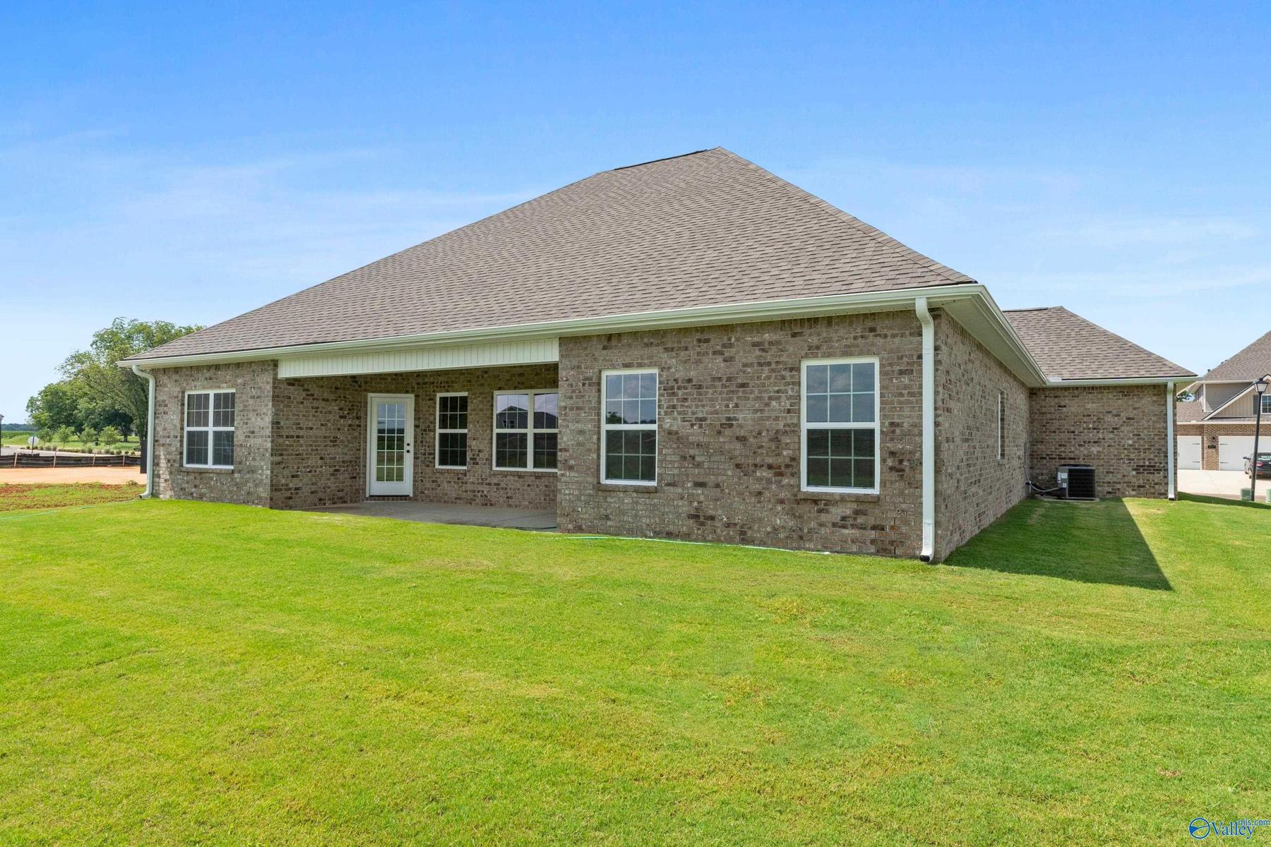 Image 27 of Davidson Homes' New Home at 206 Kendall Farms Boulevard