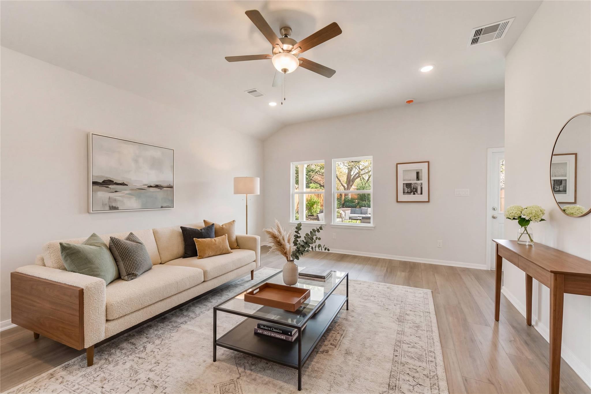 Image 5 of Davidson Homes' New Home at 232 Harlingen Drive