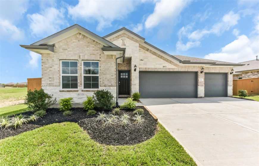 Exterior view of Davidson Homes' New Home at 66 Leon Way