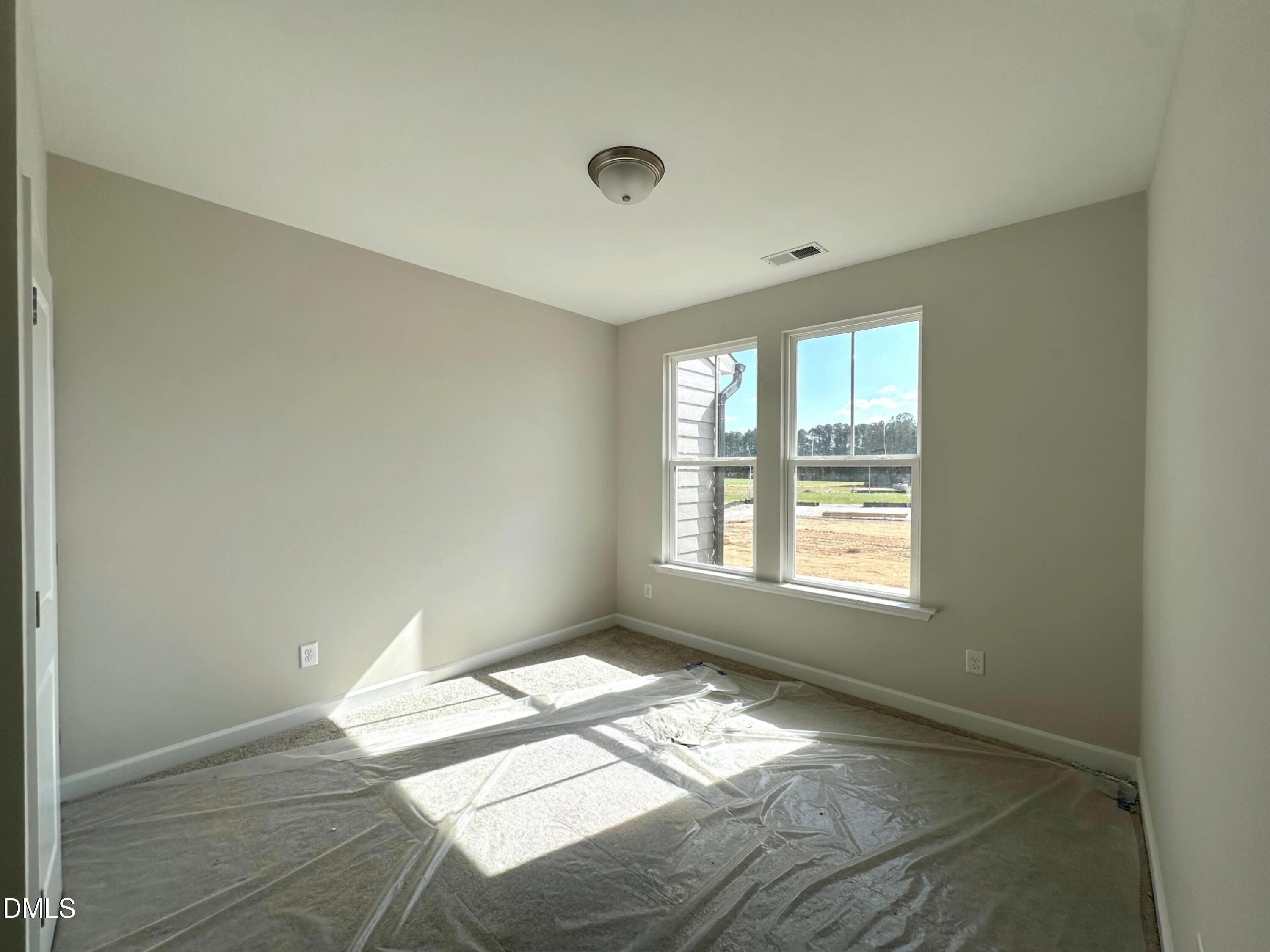 Image 4 of Davidson Homes' New Home at 604 Thatch Lane