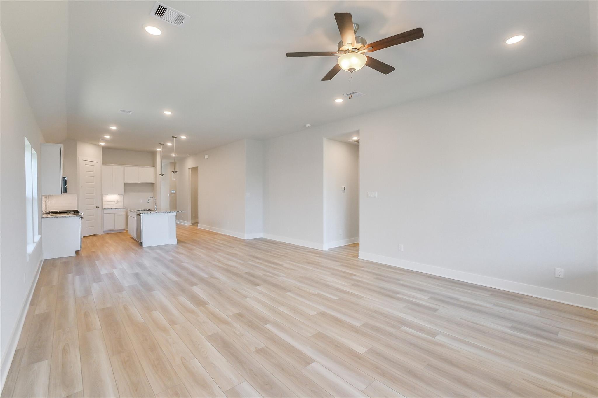 Image 3 of Davidson Homes' New Home at 2549 Allegretto Sea Drive