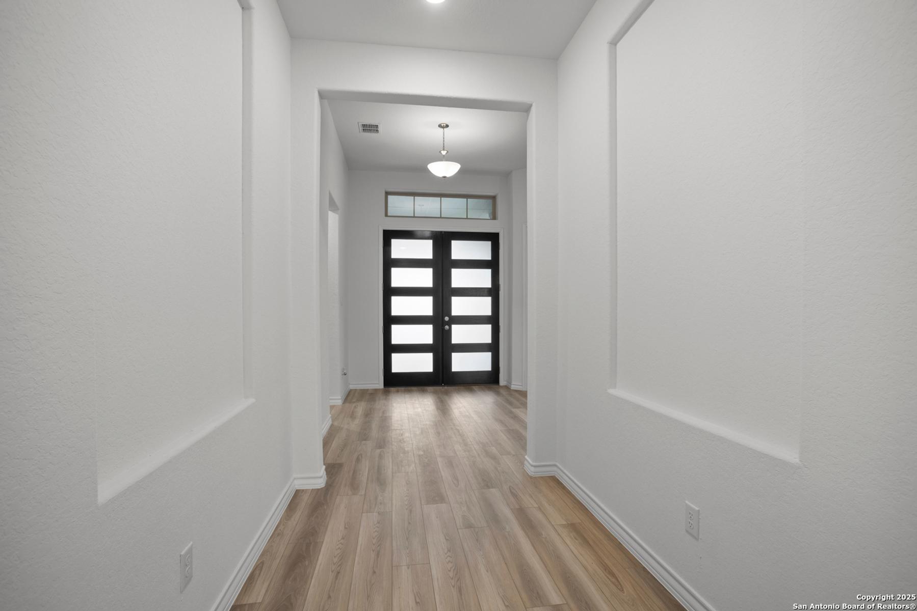 Image 13 of Davidson Homes' New Home at 222 Poe Parkway