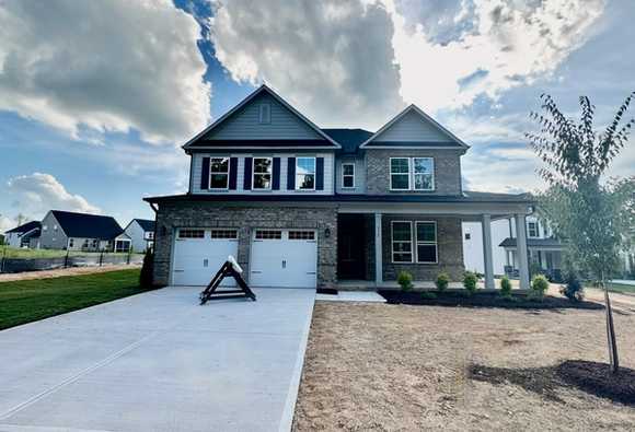 Exterior view of Davidson Homes' New Home at 312 Pond Overlook Court