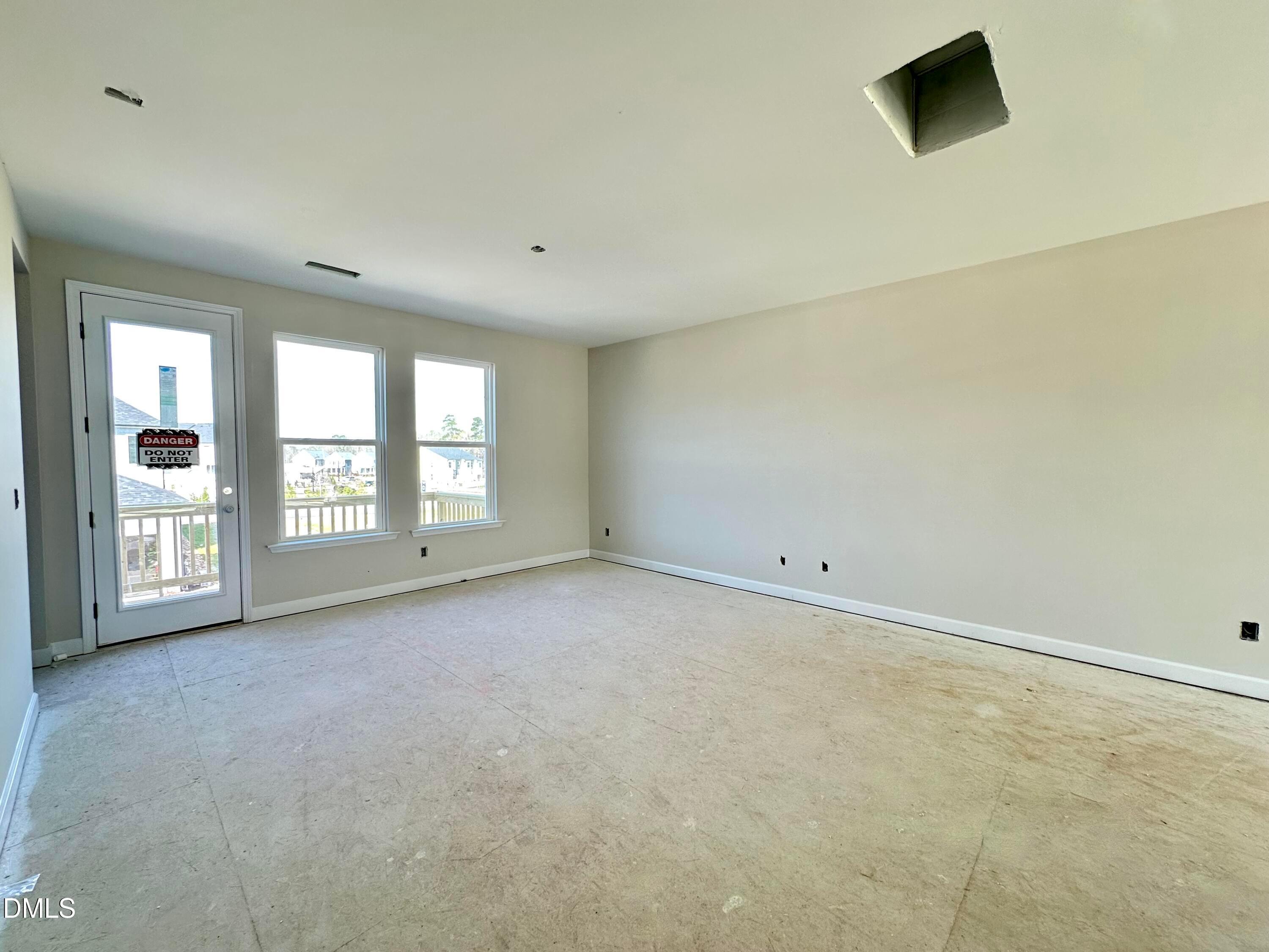 Image 9 of Davidson Homes' New Home at 608 Thatch Lane