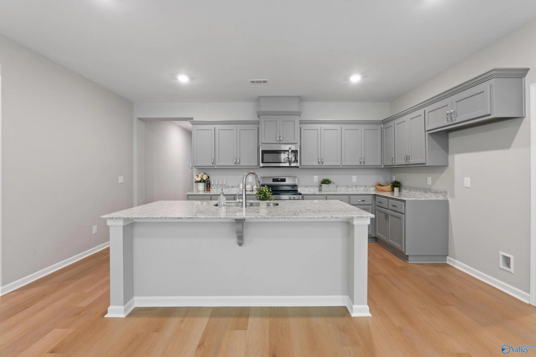 Image 40 of Davidson Homes' New Home at 218 Hibiscus Dr