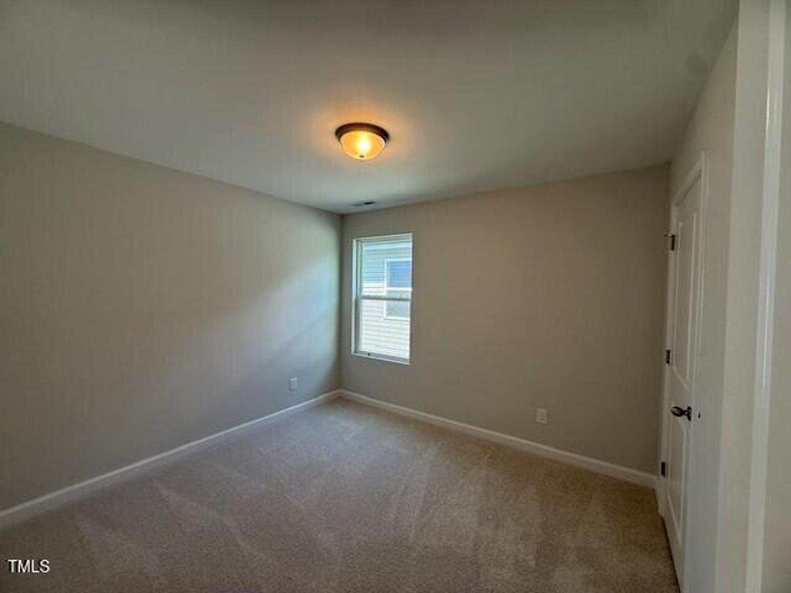 Image 16 of Davidson Homes' New Home at 301 Gregory Village Drive