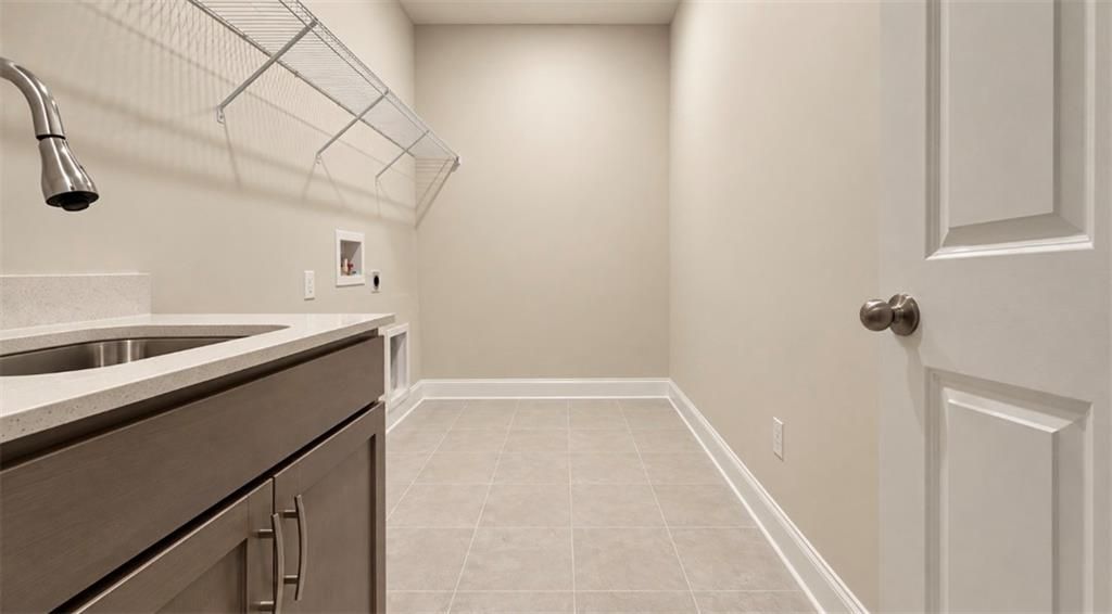 Image 16 of Davidson Homes' New Home at 389 Grand Wehunt Drive