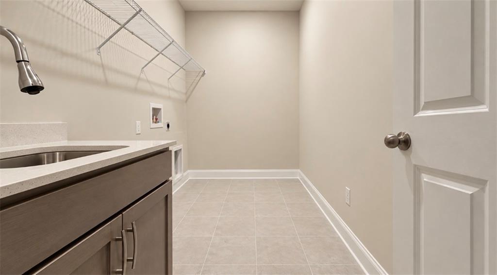 Image 16 of Davidson Homes' New Home at 389 Grand Wehunt Drive