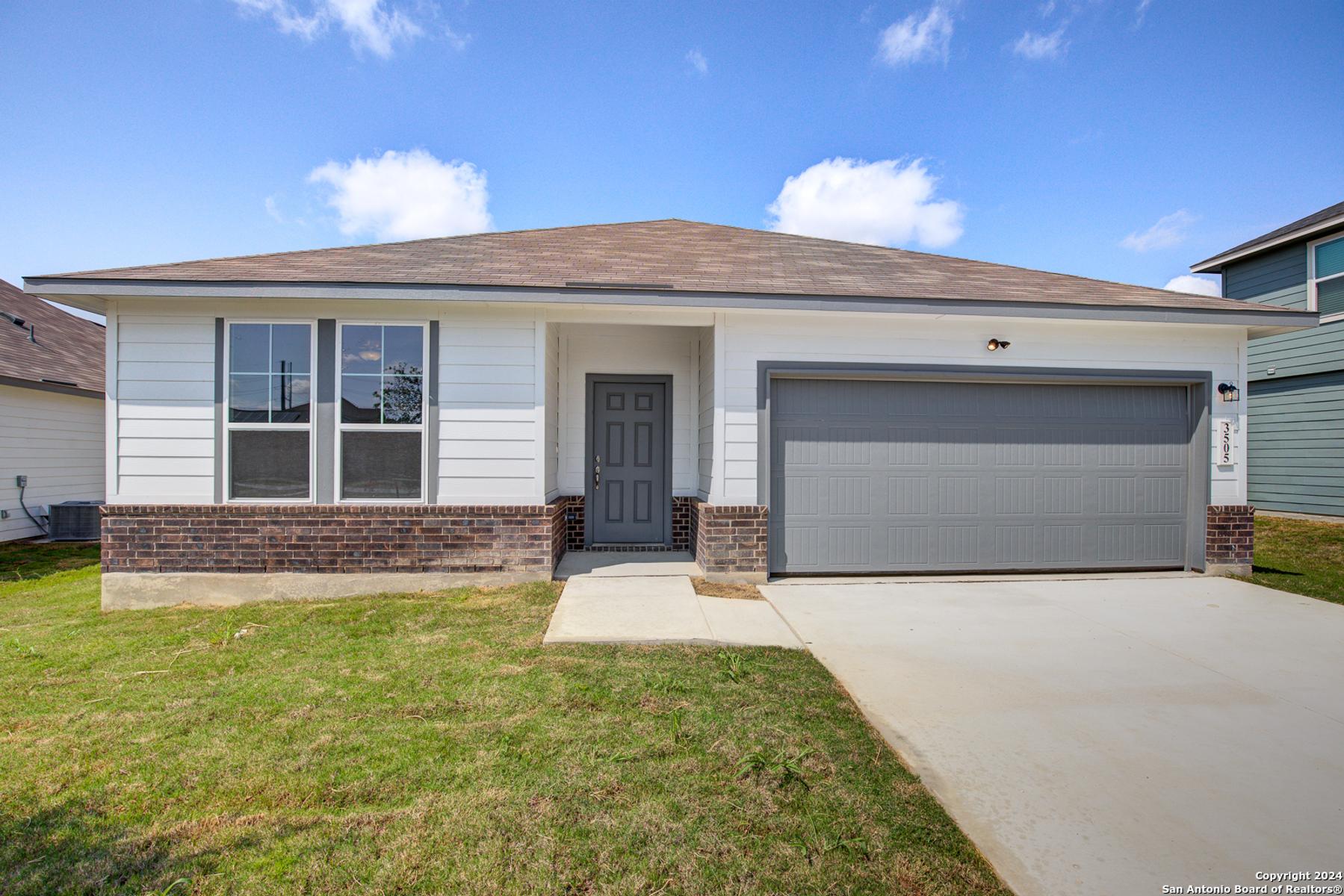 Image 1 of Davidson Homes' New Home at 300 Ivy Roads