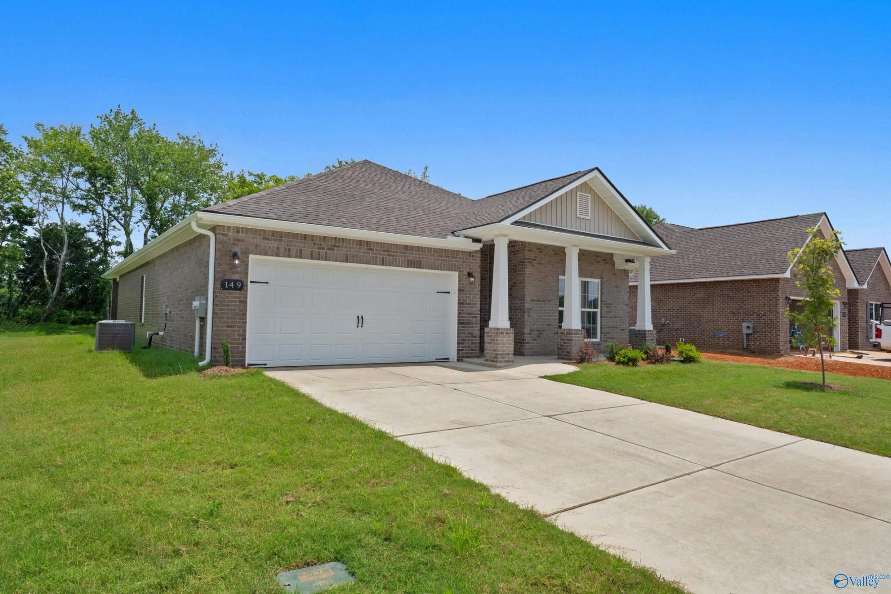 Image 3 of Davidson Homes' New Home at 149 Ivy Vine Drive