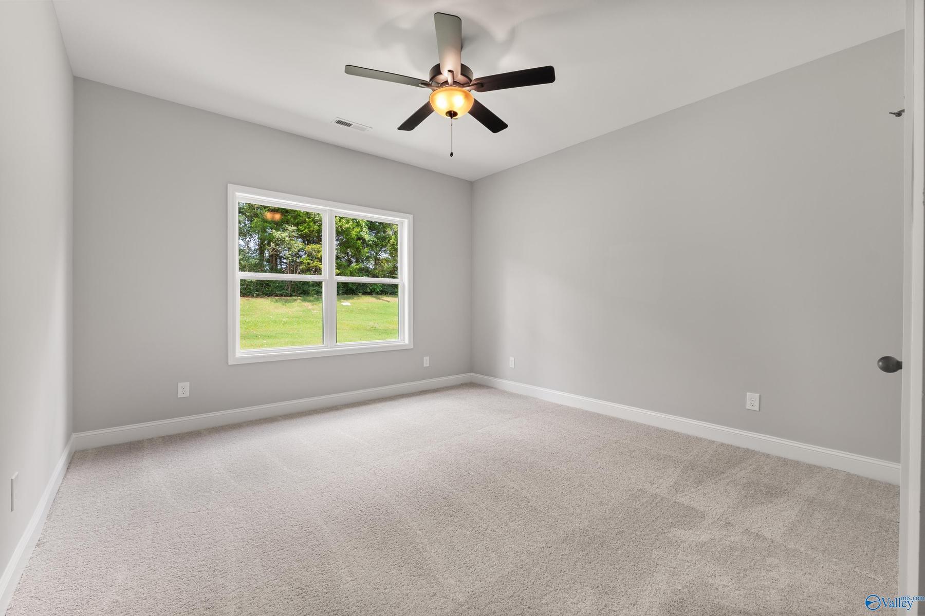 Image 11 of Davidson Homes' New Home at 183 River Pointe Drive
