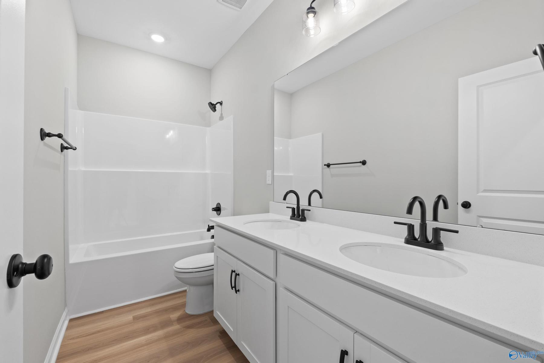 Image 14 of Davidson Homes' New Home at 131 Plum Tree Lane