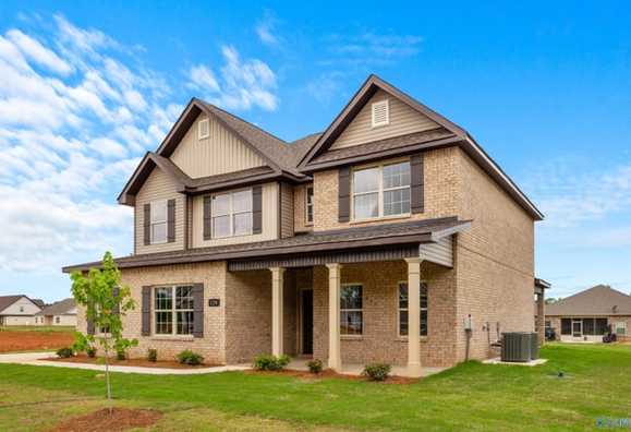 Image 5 of Davidson Homes' New Home at 124 Ivy Vine Drive