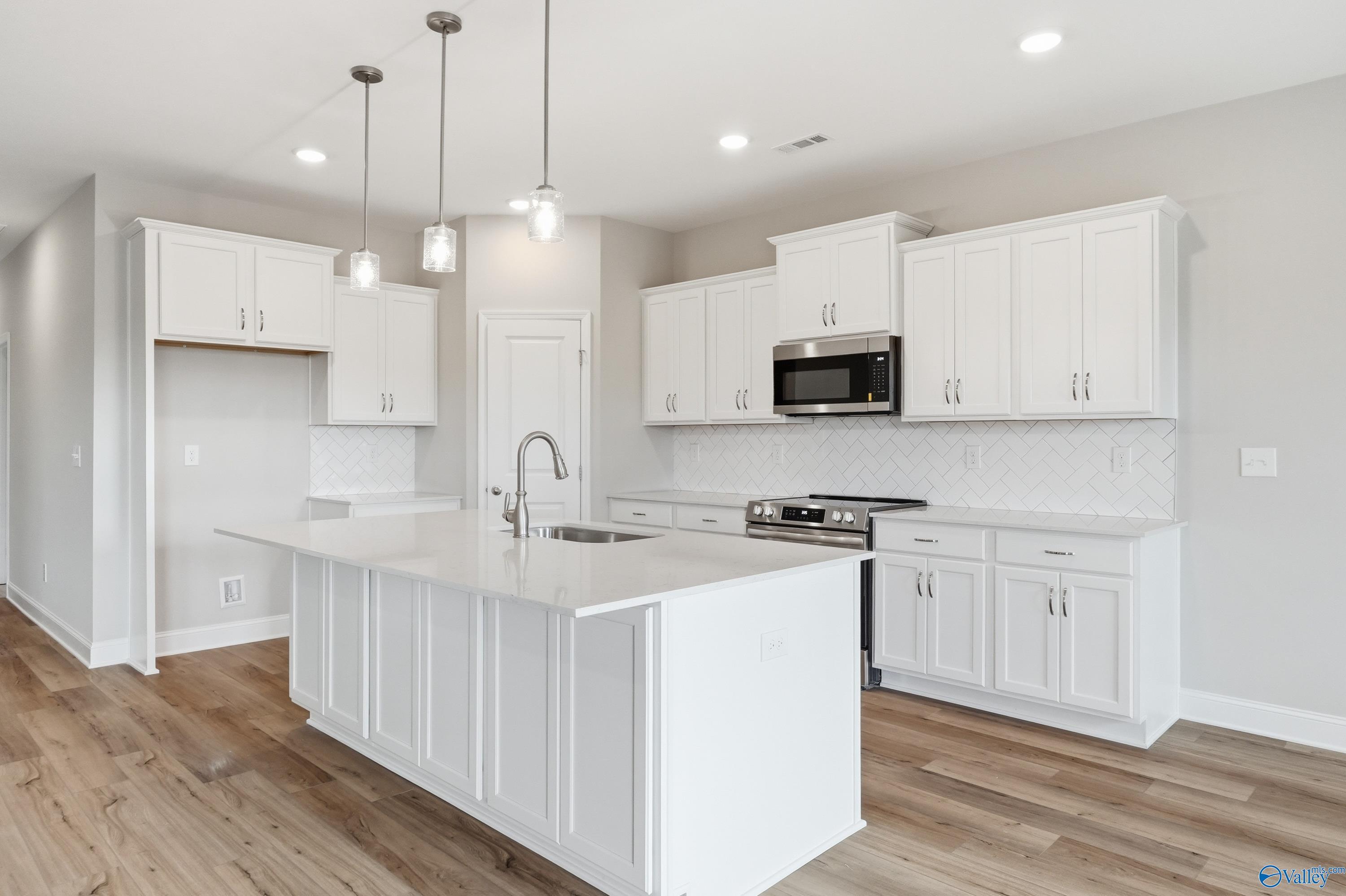 Image 7 of Davidson Homes' New Home at 100 Lucy Lynn Boulevard