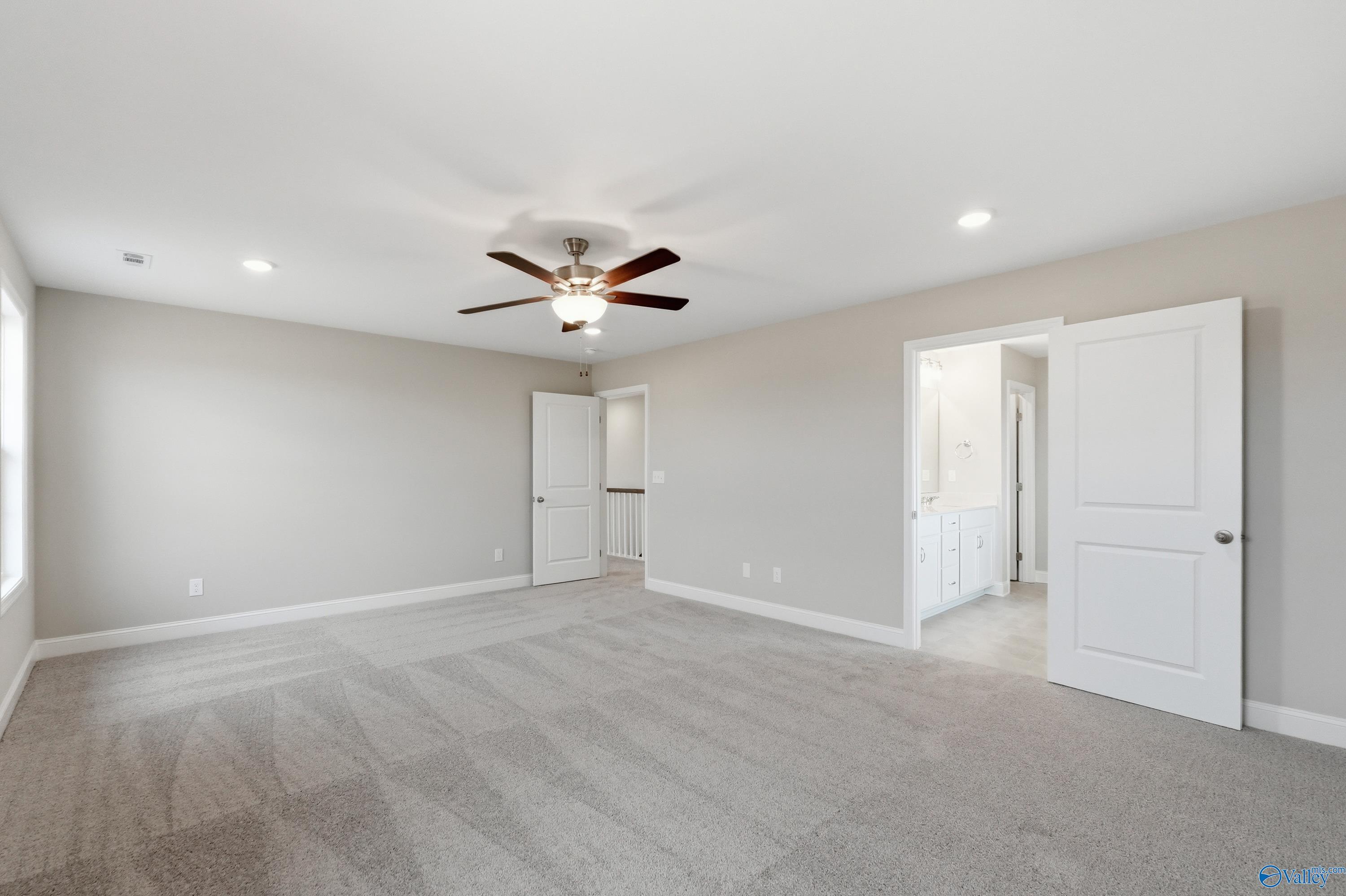 Image 18 of Davidson Homes' New Home at 206 Slade Thomas Drive