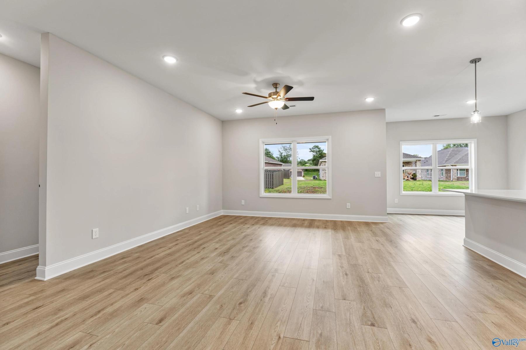 Image 5 of Davidson Homes' New Home at 179 River Pointe Drive